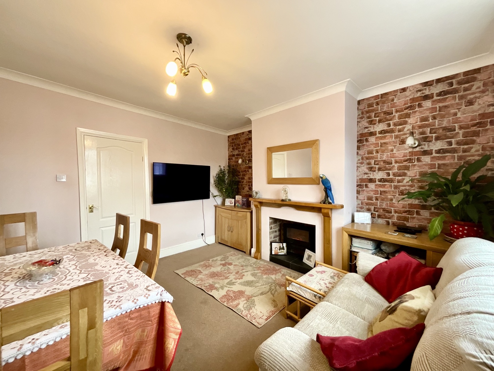 dining/living room