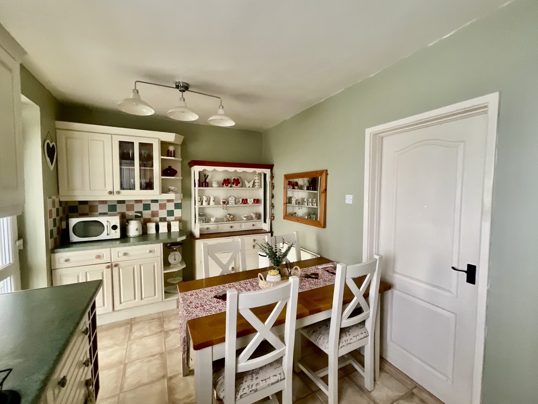 Dining Kitchen 