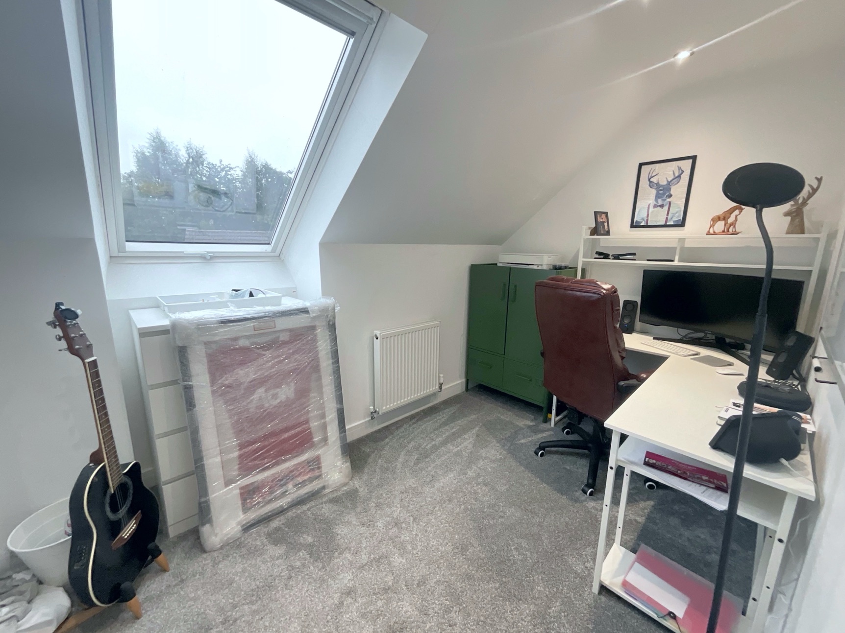 bedroom/office