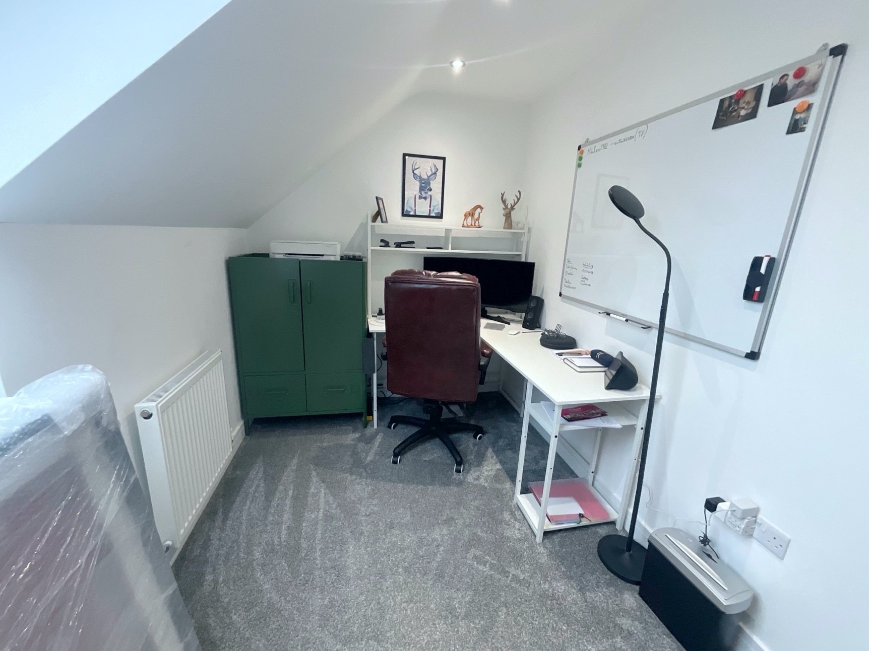 bedroom/office