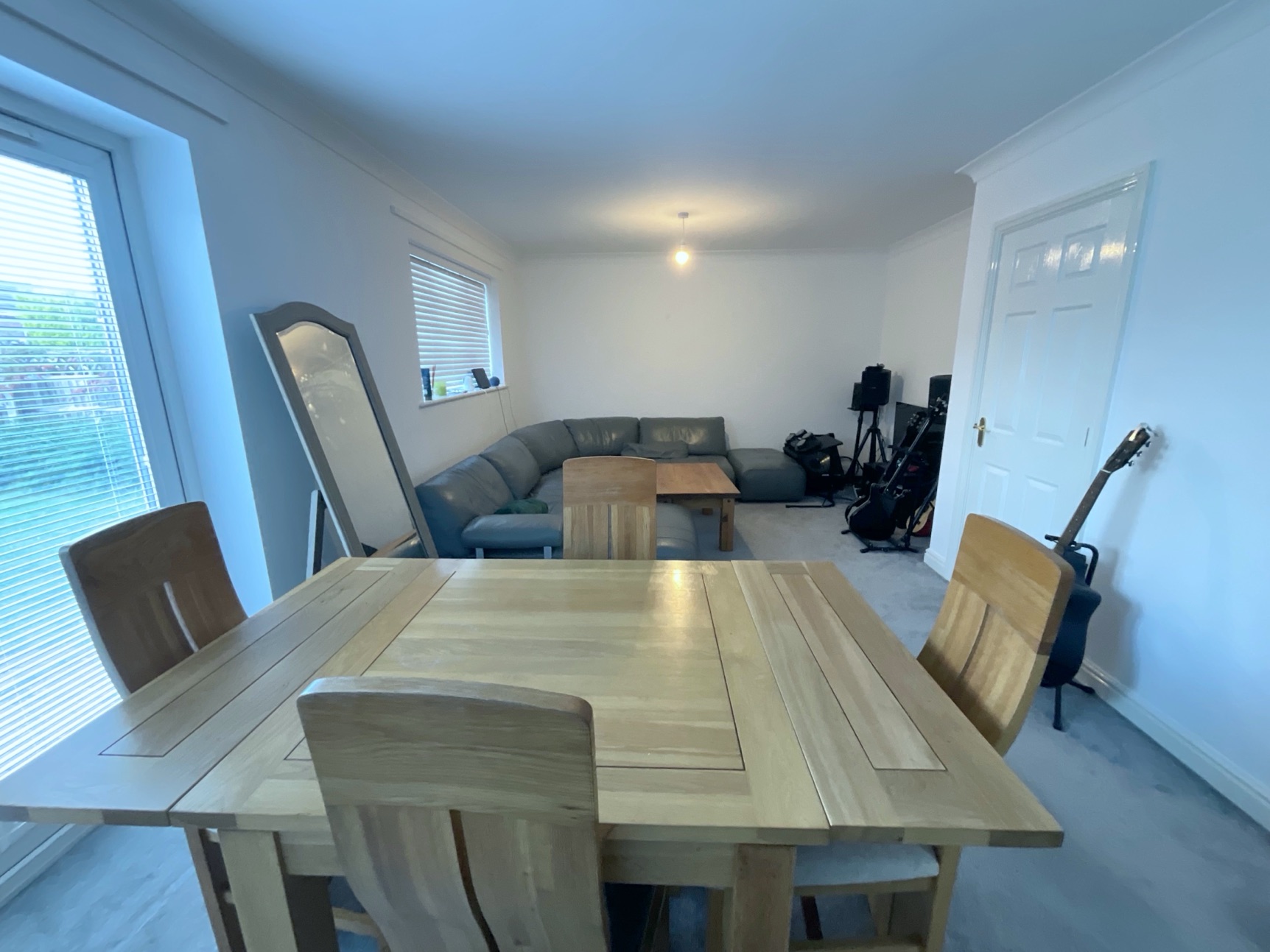 living/diner