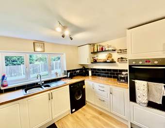 Image for property: 32979