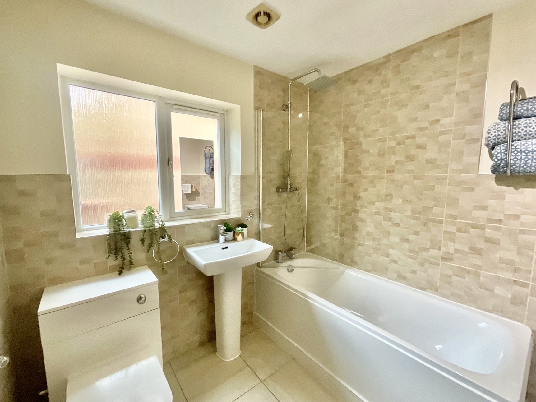 Family Bathroom 