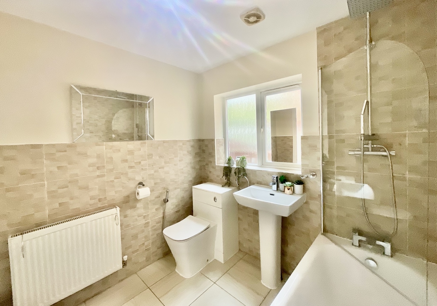 Family Bathroom 