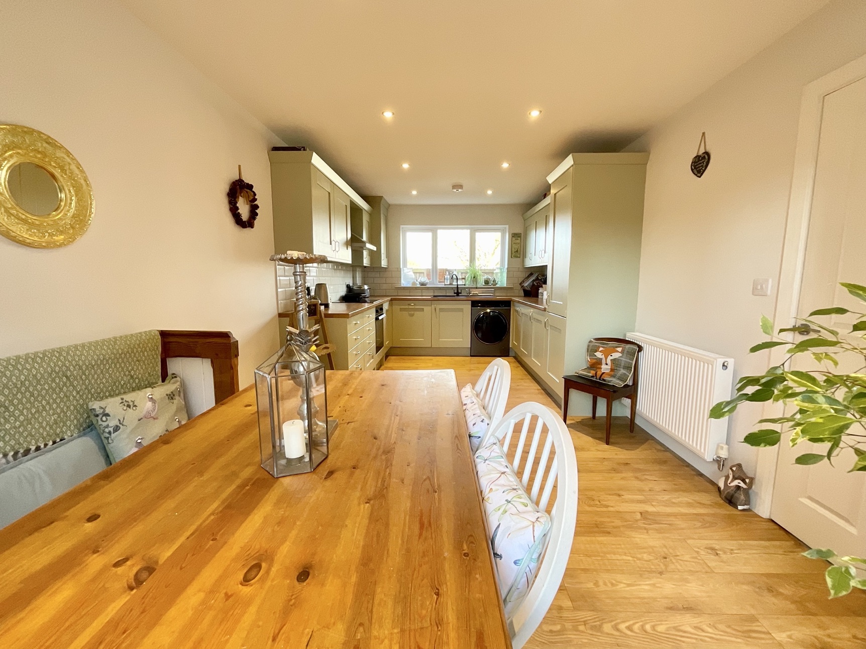 Kitchen Diner 