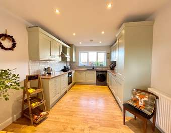 Image for property: 33073