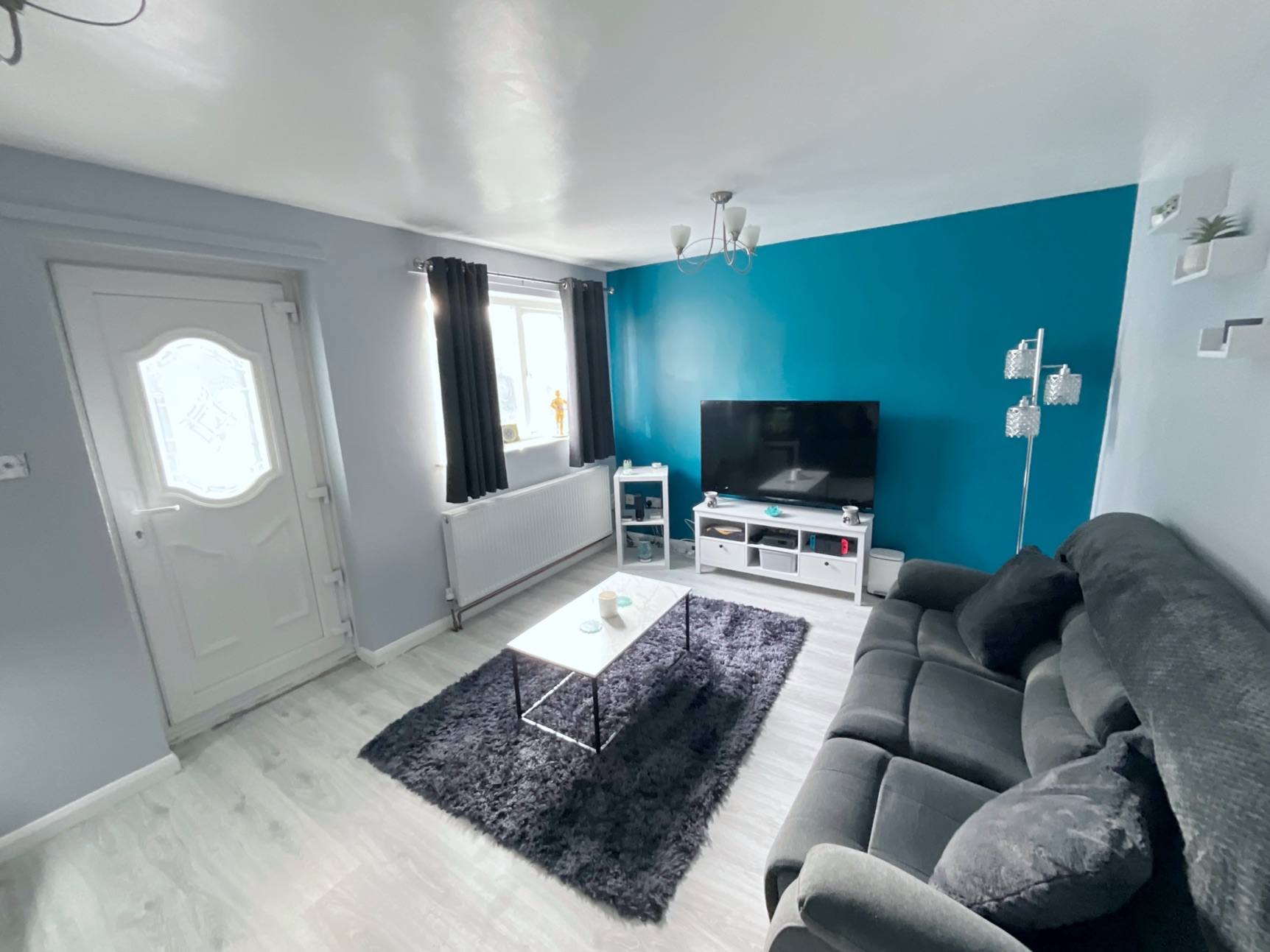 living room 