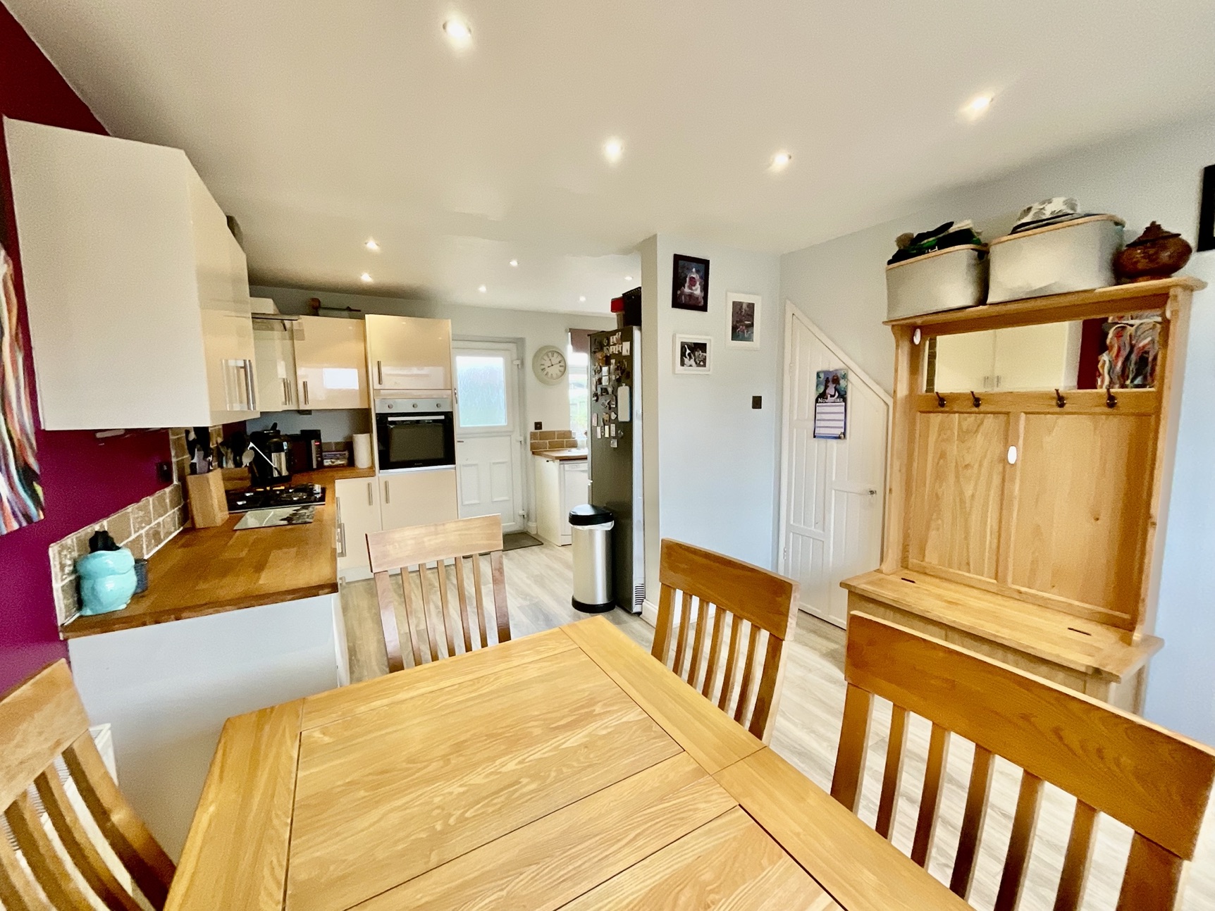 Kitchen Diner 