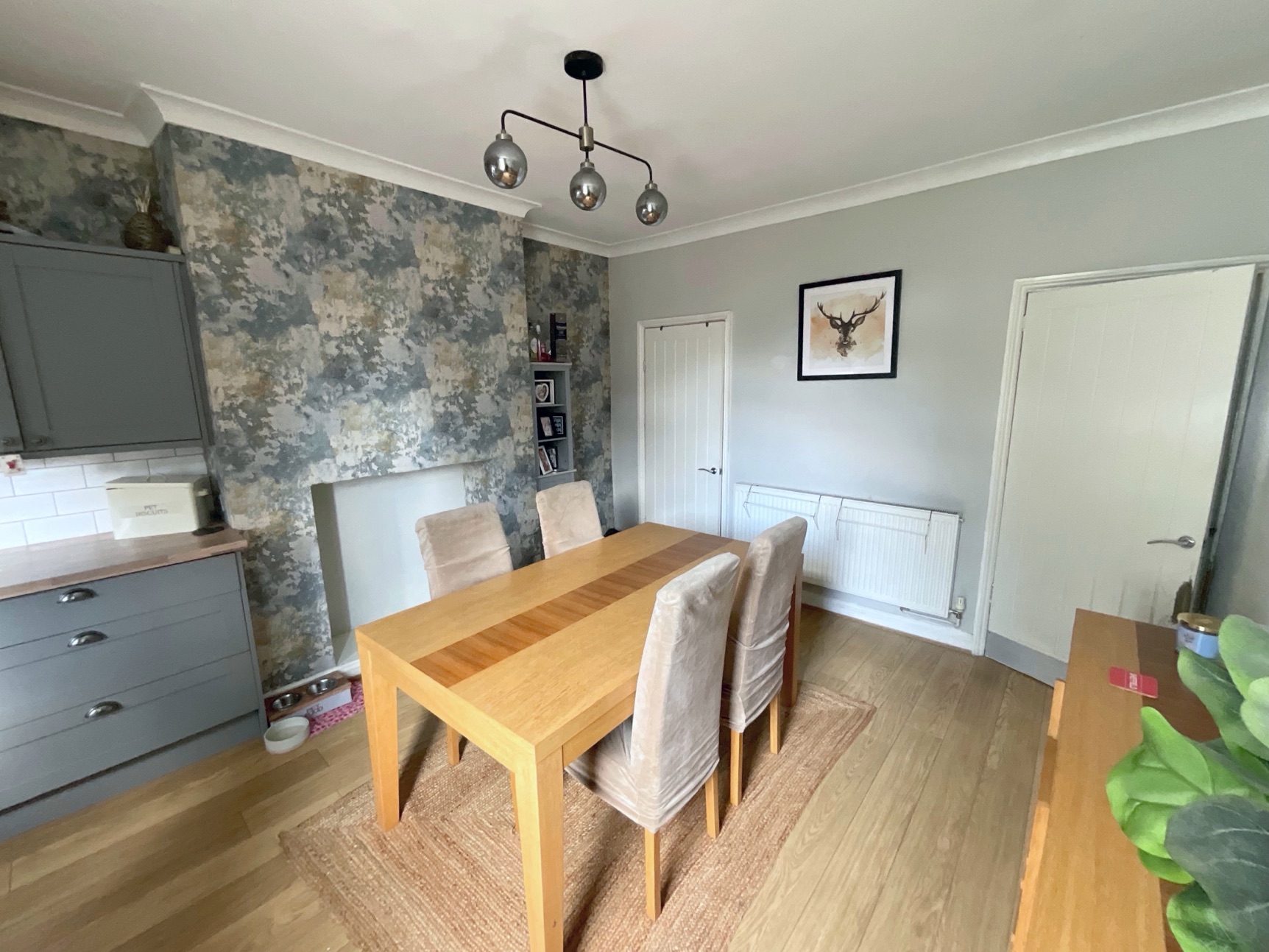 KITCHEN/DINER