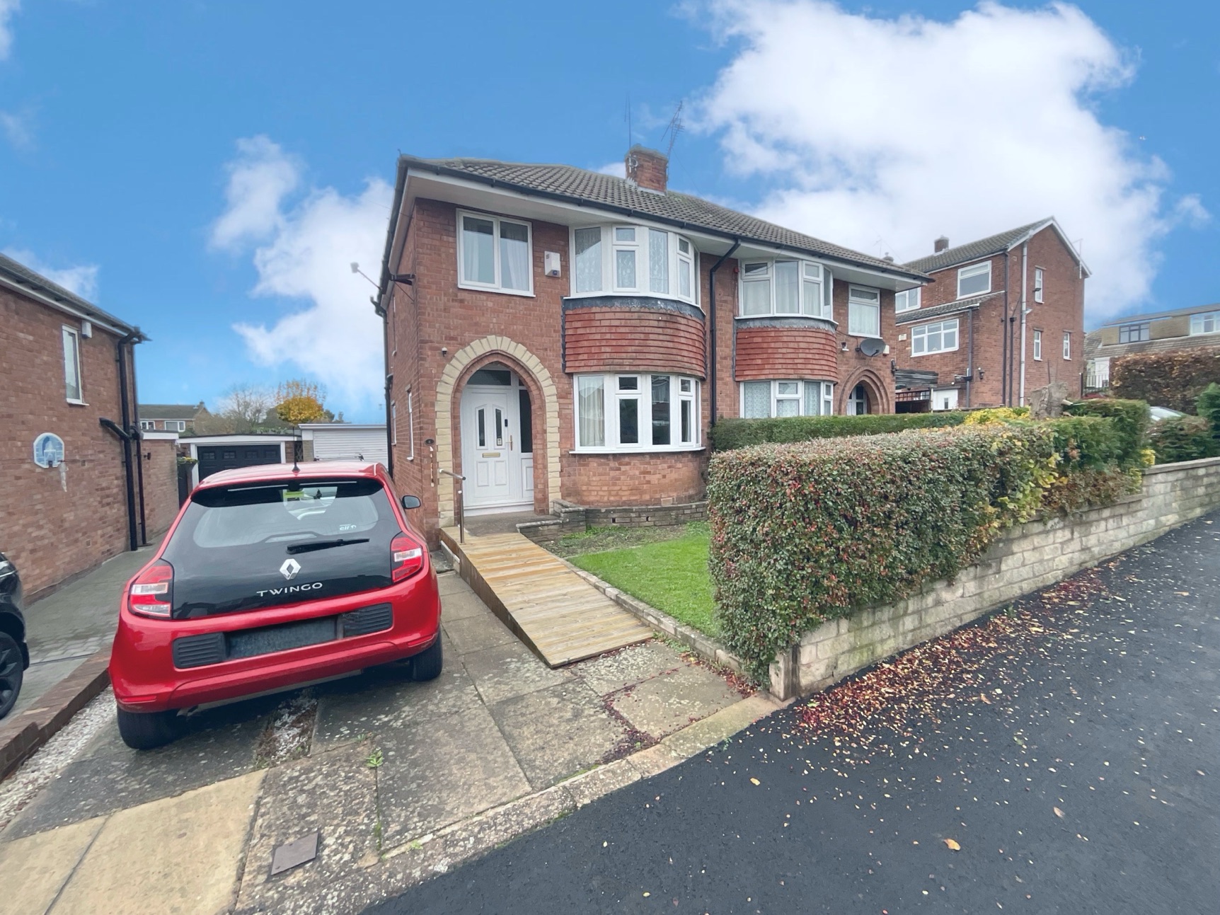 Image for property: 33102