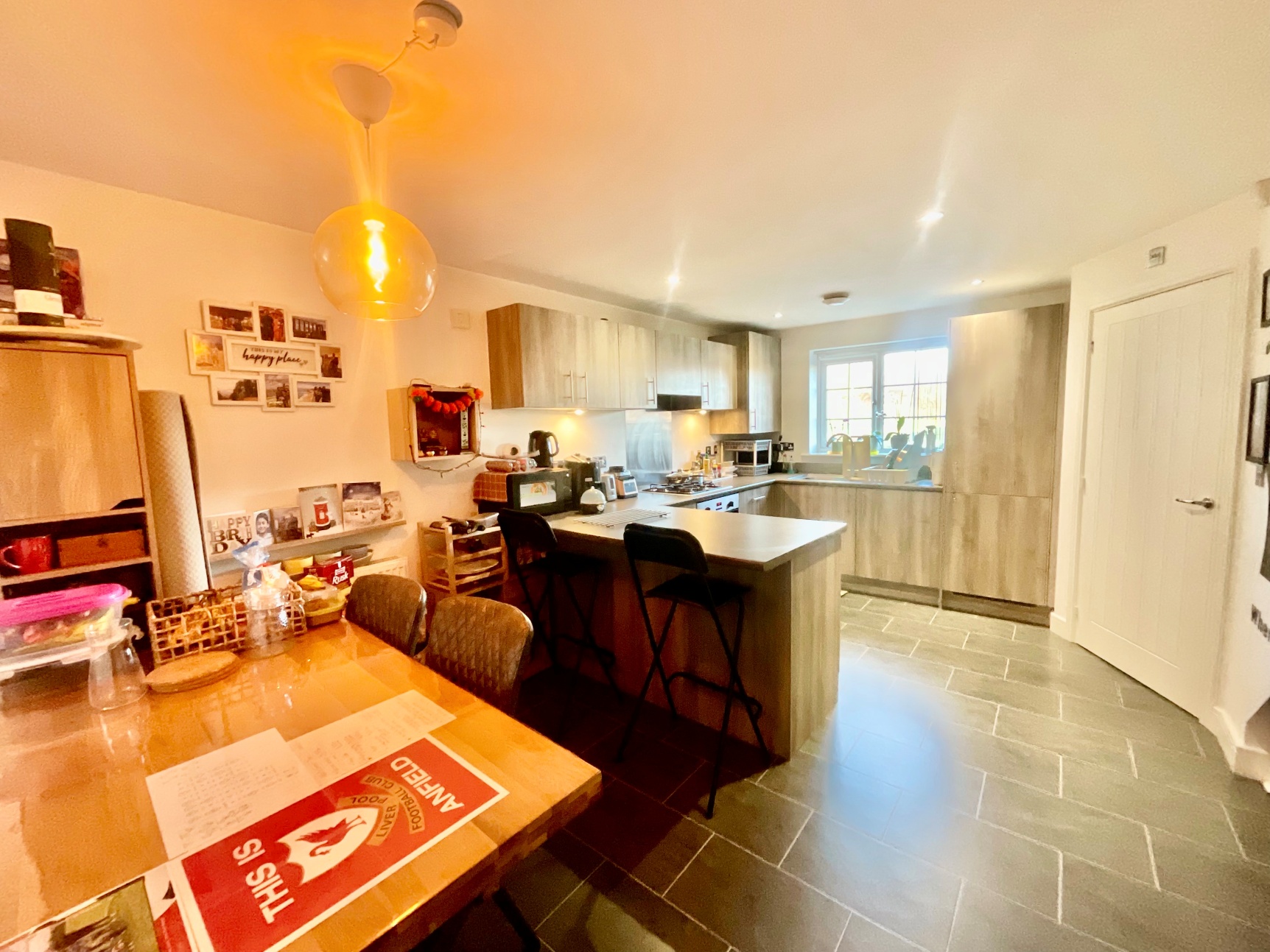 Kitchen Diner 
