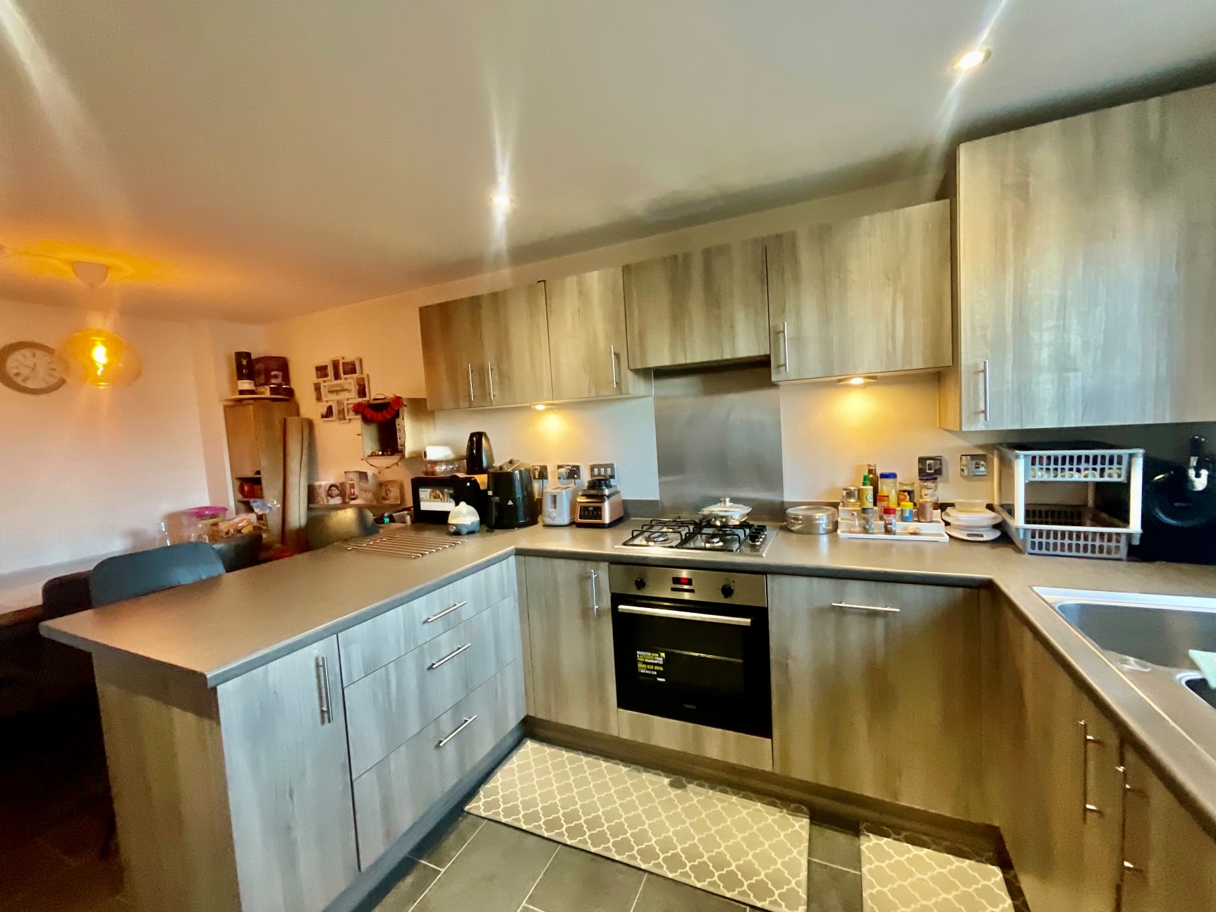 Kitchen Diner 