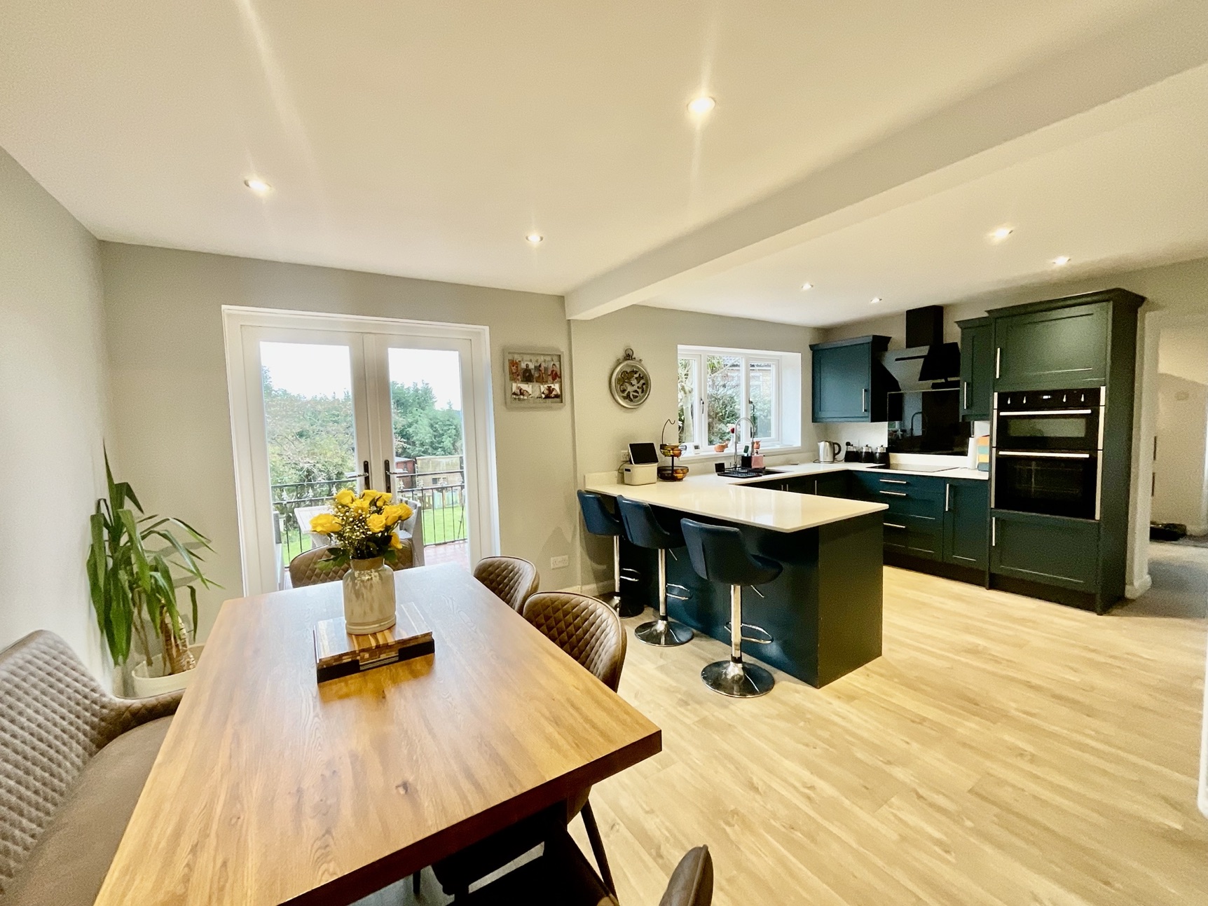 Dining Kitchen 