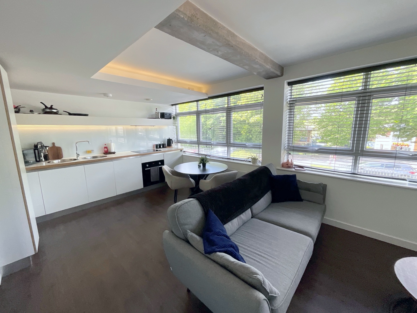 LIVING/DINER