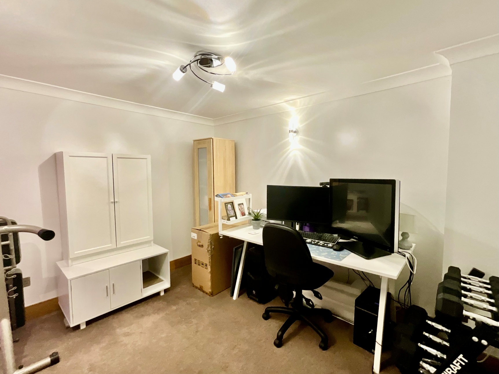 Bedroom 4/ Office/ Playroom 