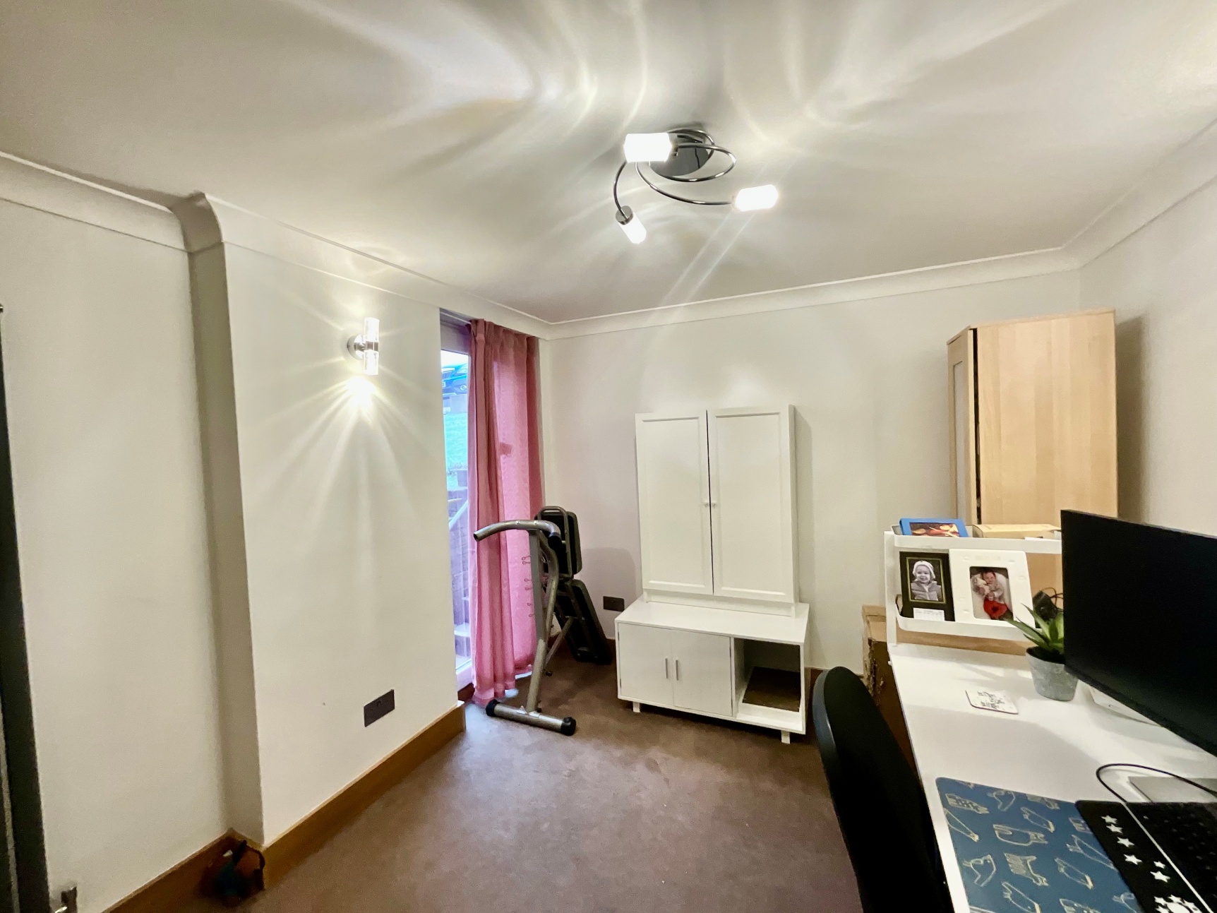 Bedroom 4/ Office/ Playroom 