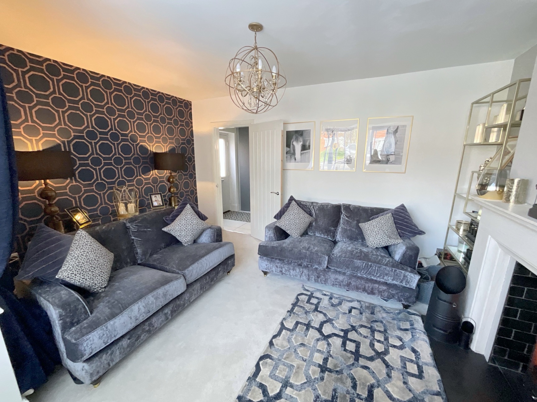 living room 