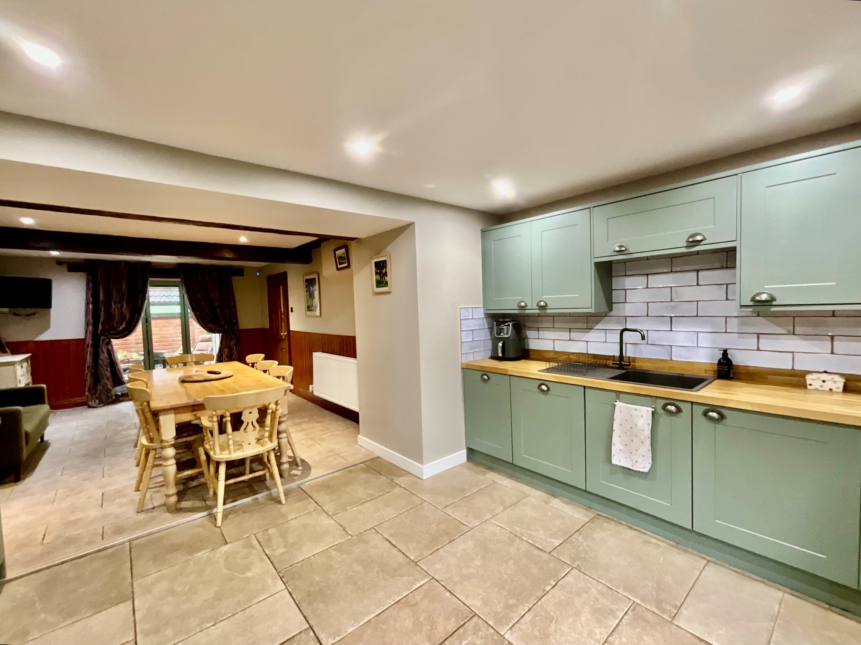Dining Kitchen