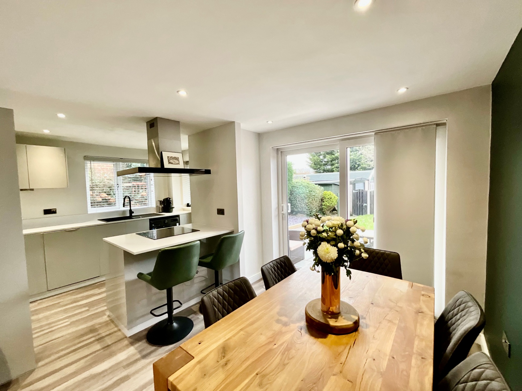 Dining Kitchen 