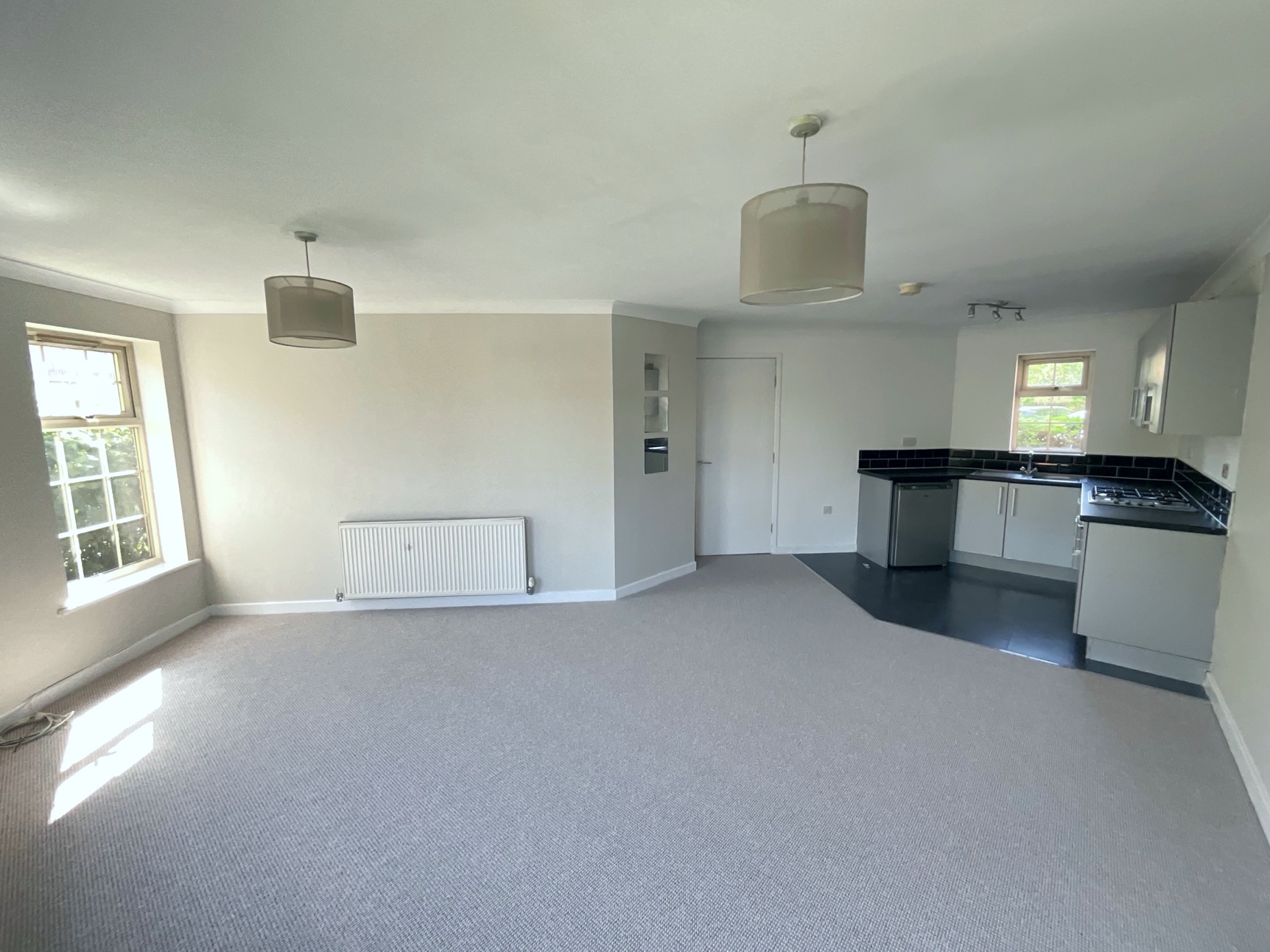 kitchen/living room 