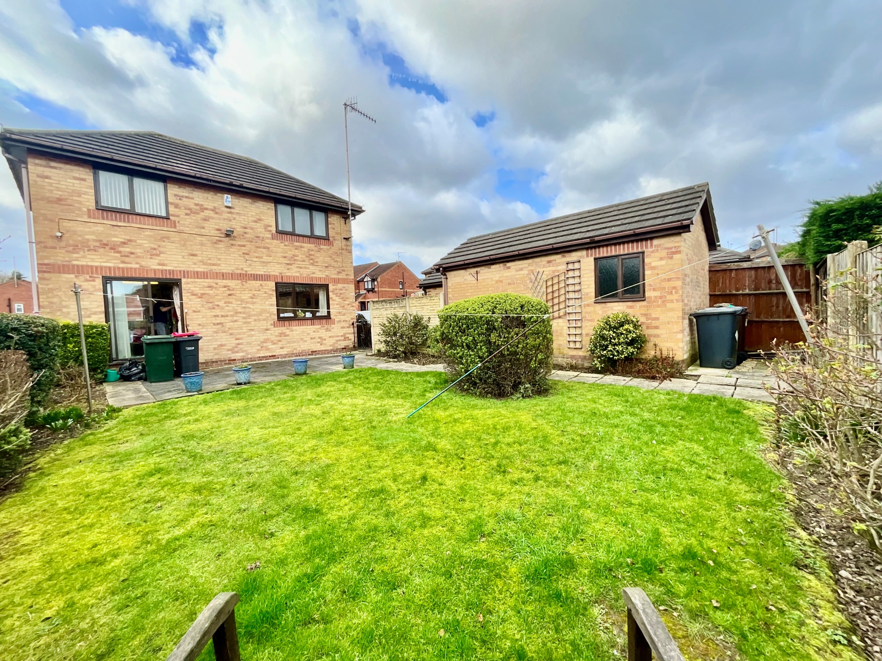 Image for property: 33307