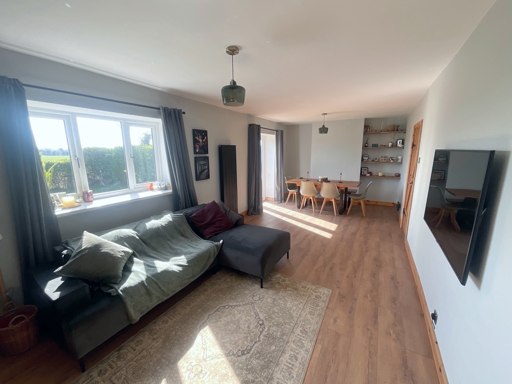 living room 