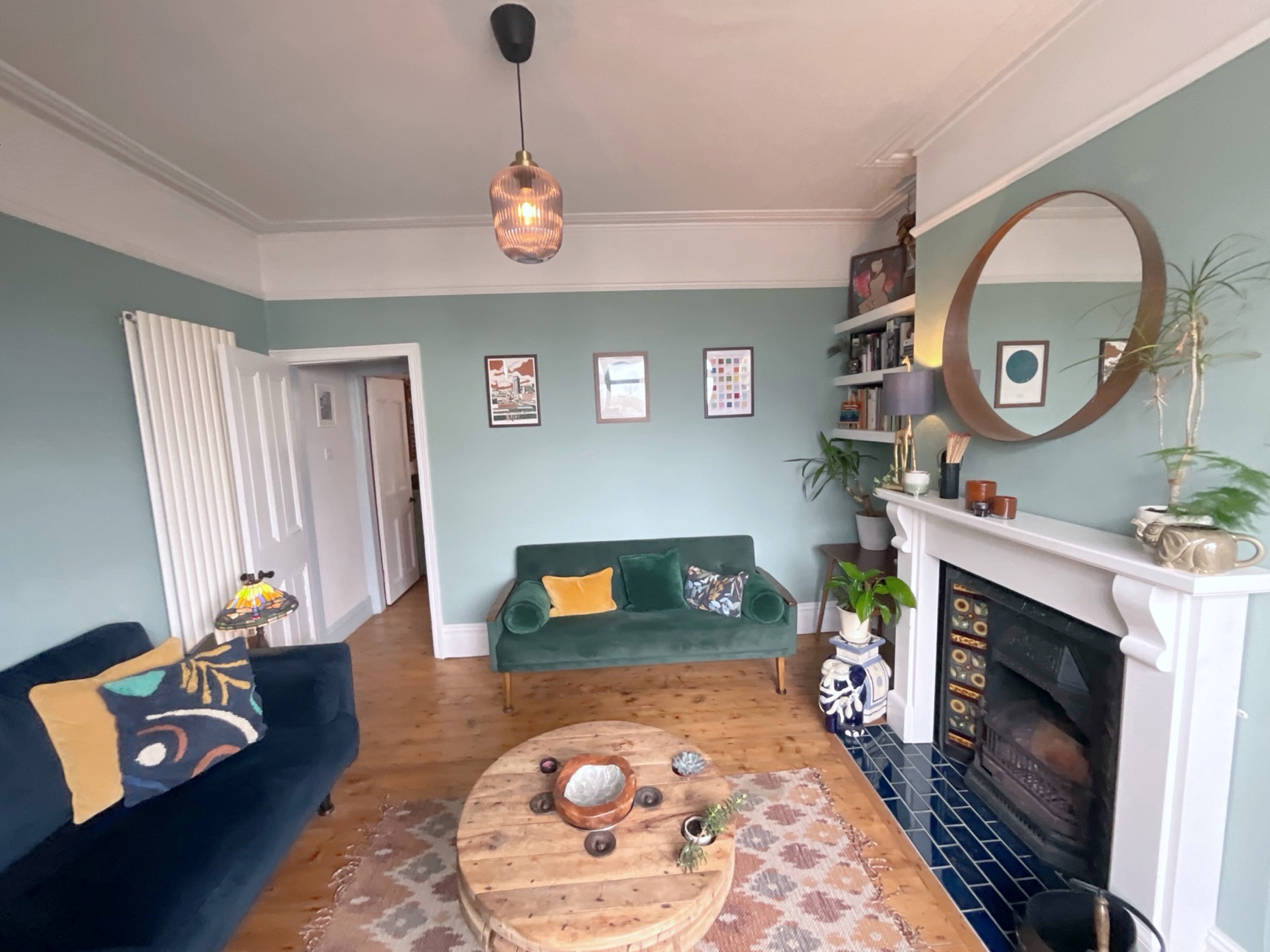 living room 