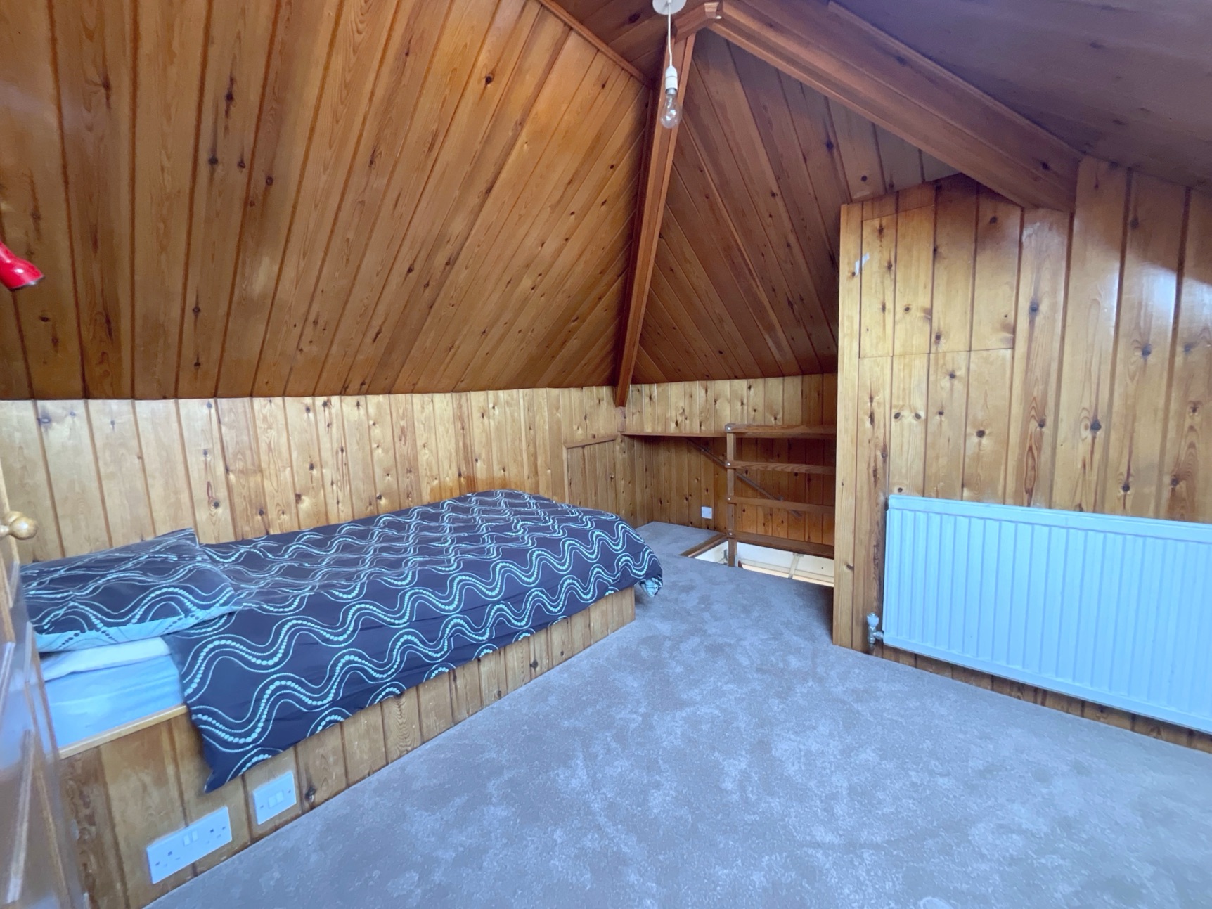 ATTIC ROOM