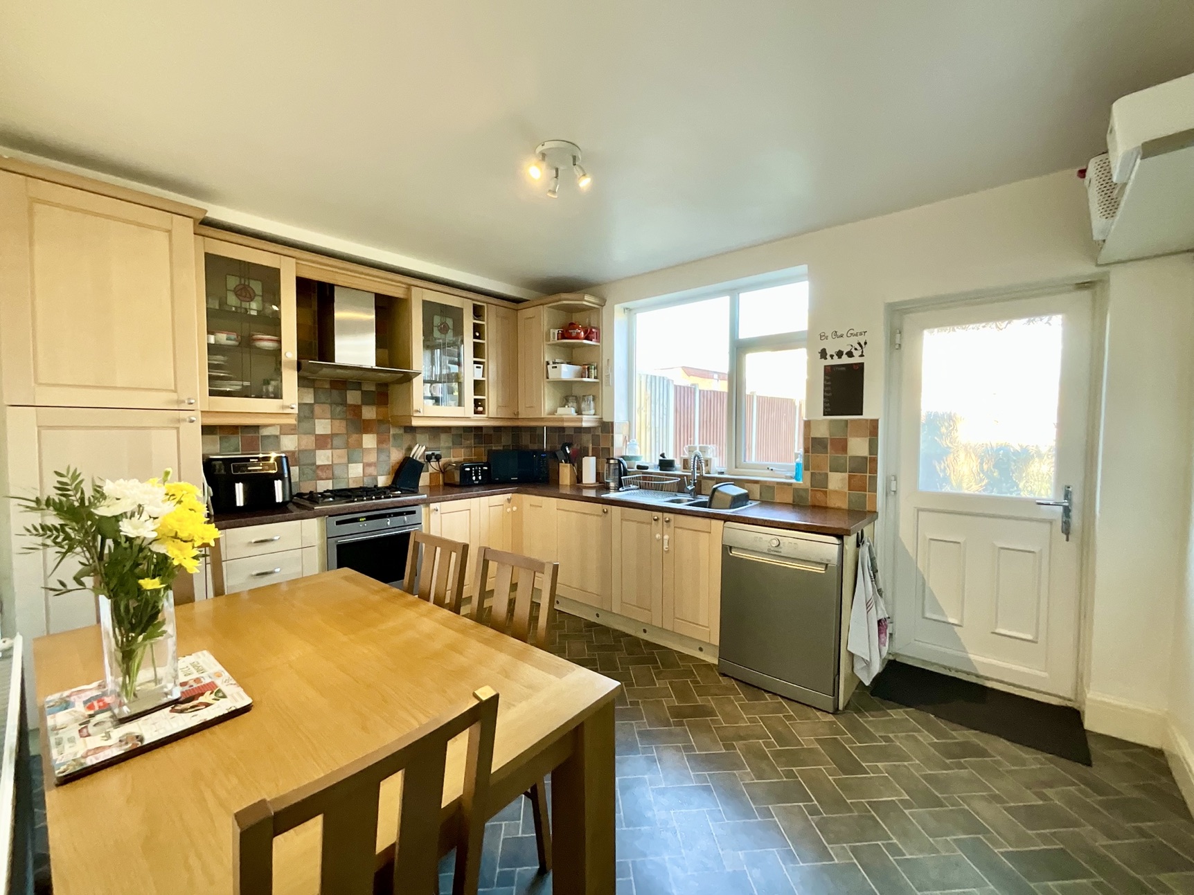 kitchen/diner
