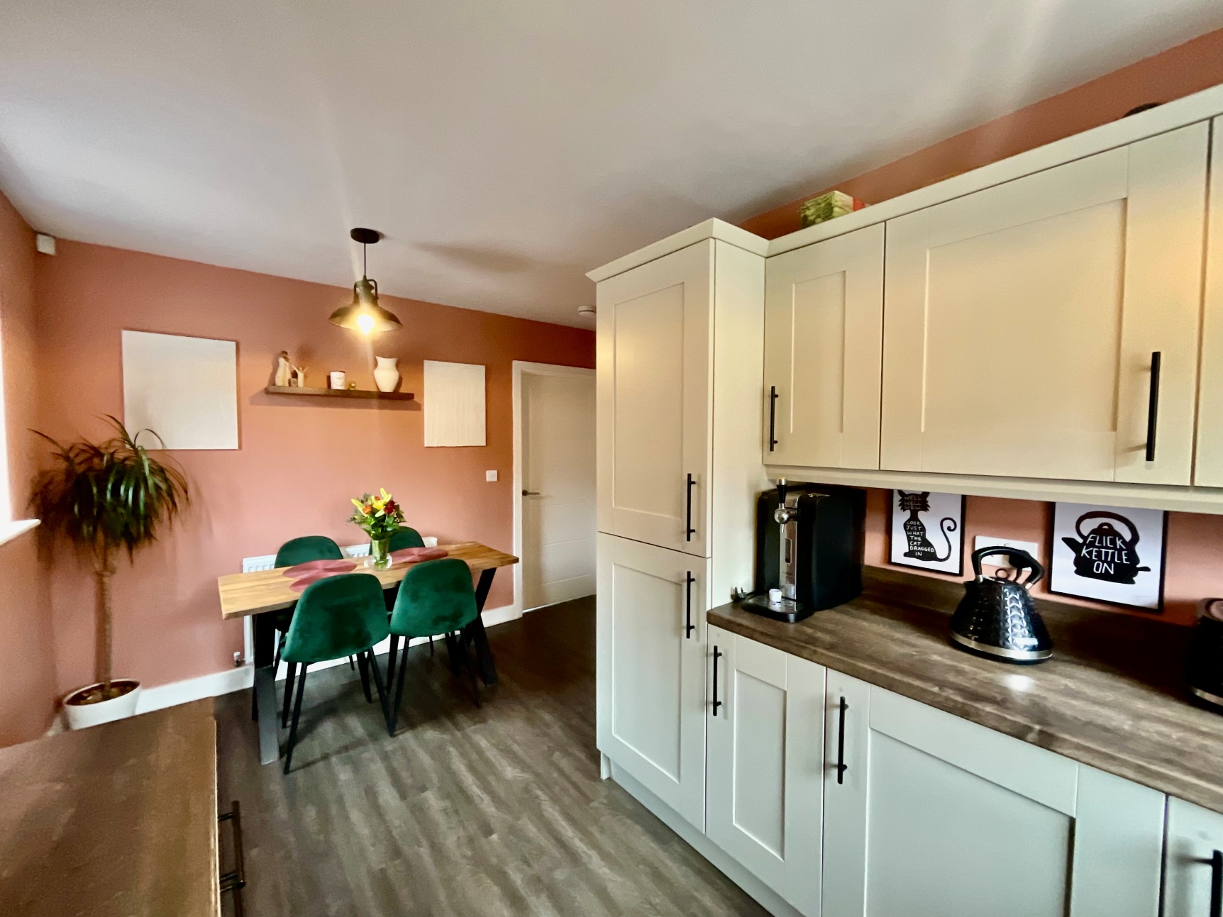Kitchen Diner 