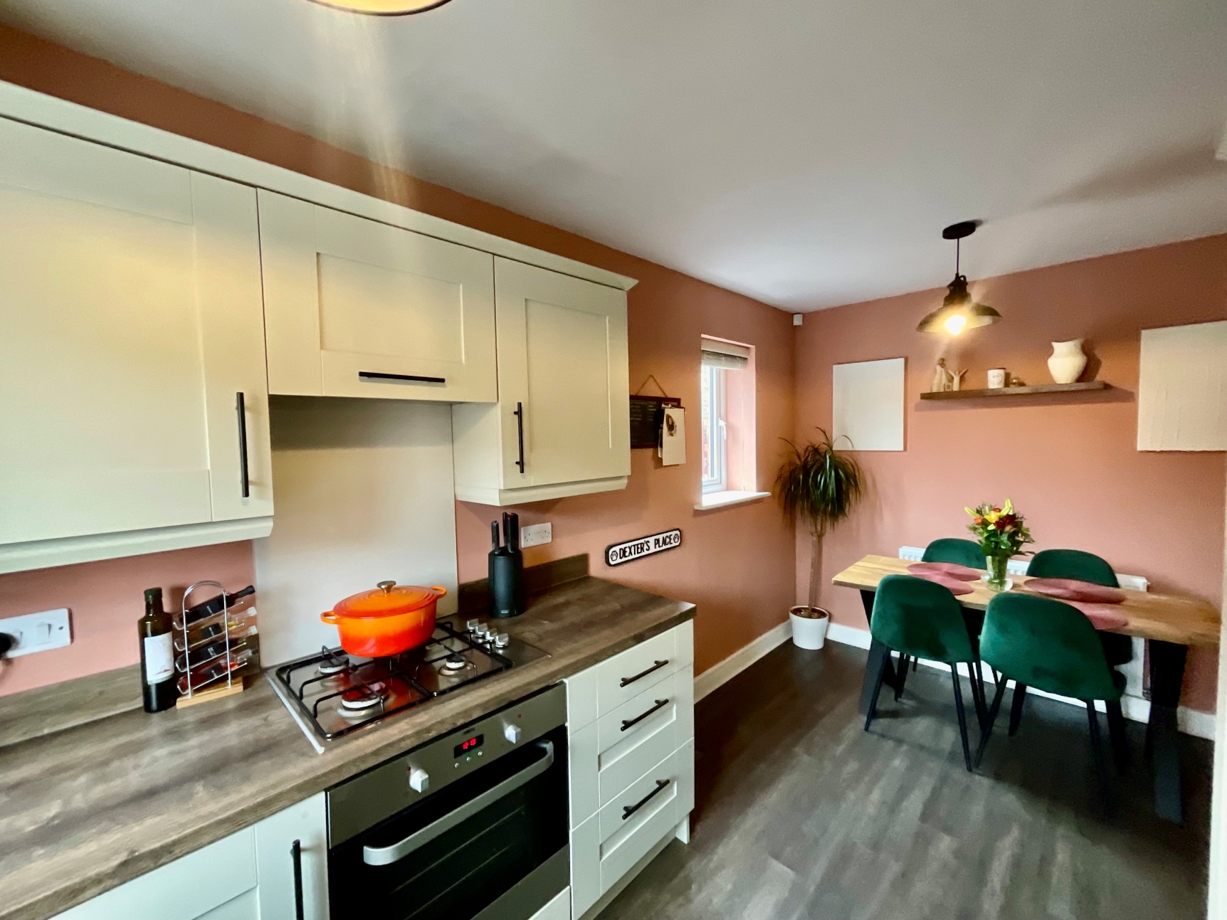 Kitchen Diner 