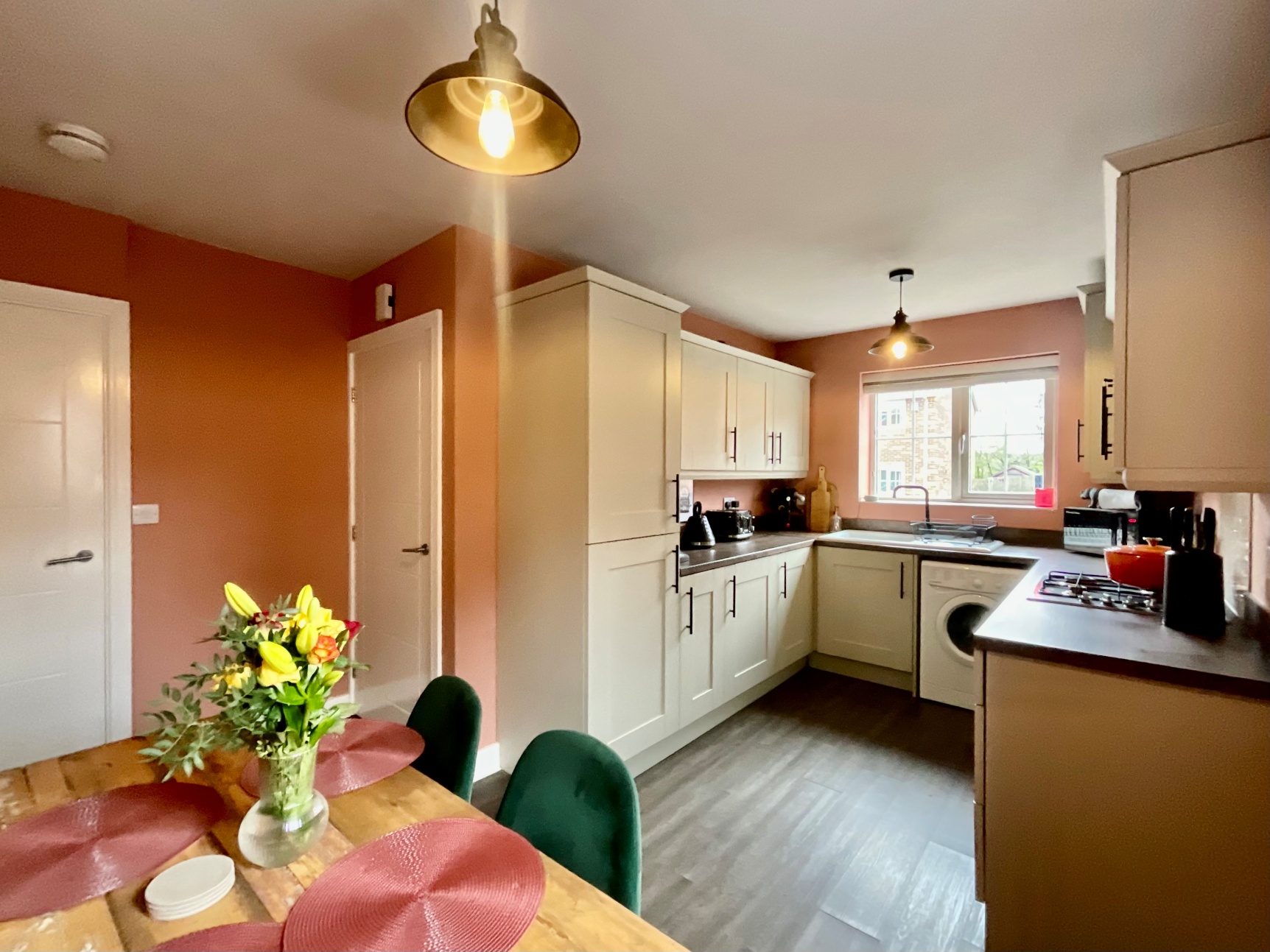 Kitchen Diner 