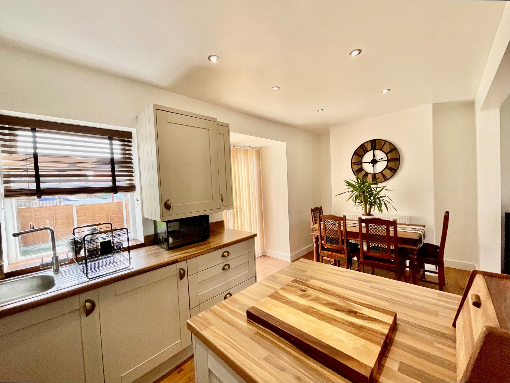 Kitchen Diner Area 