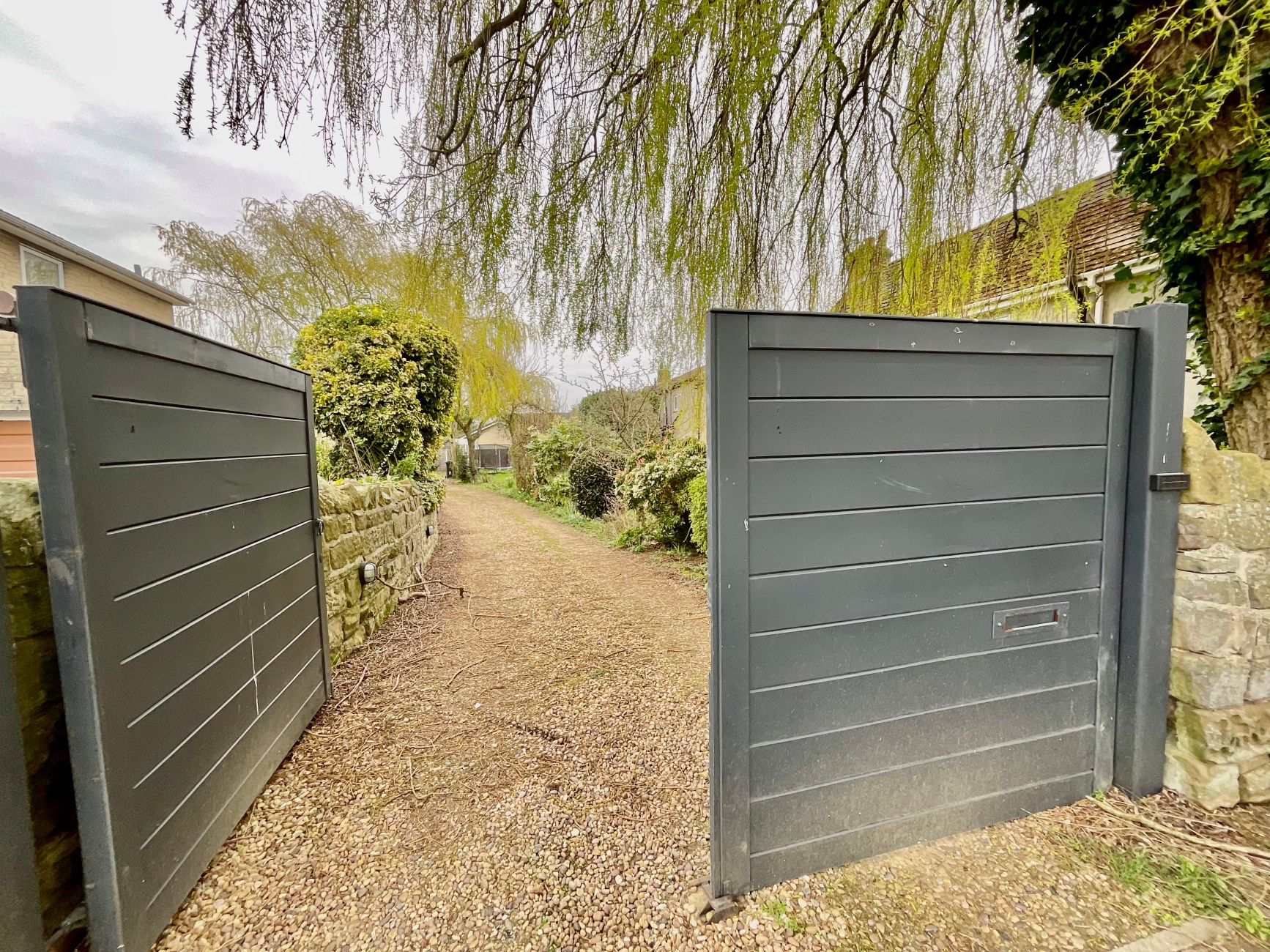 Gate 