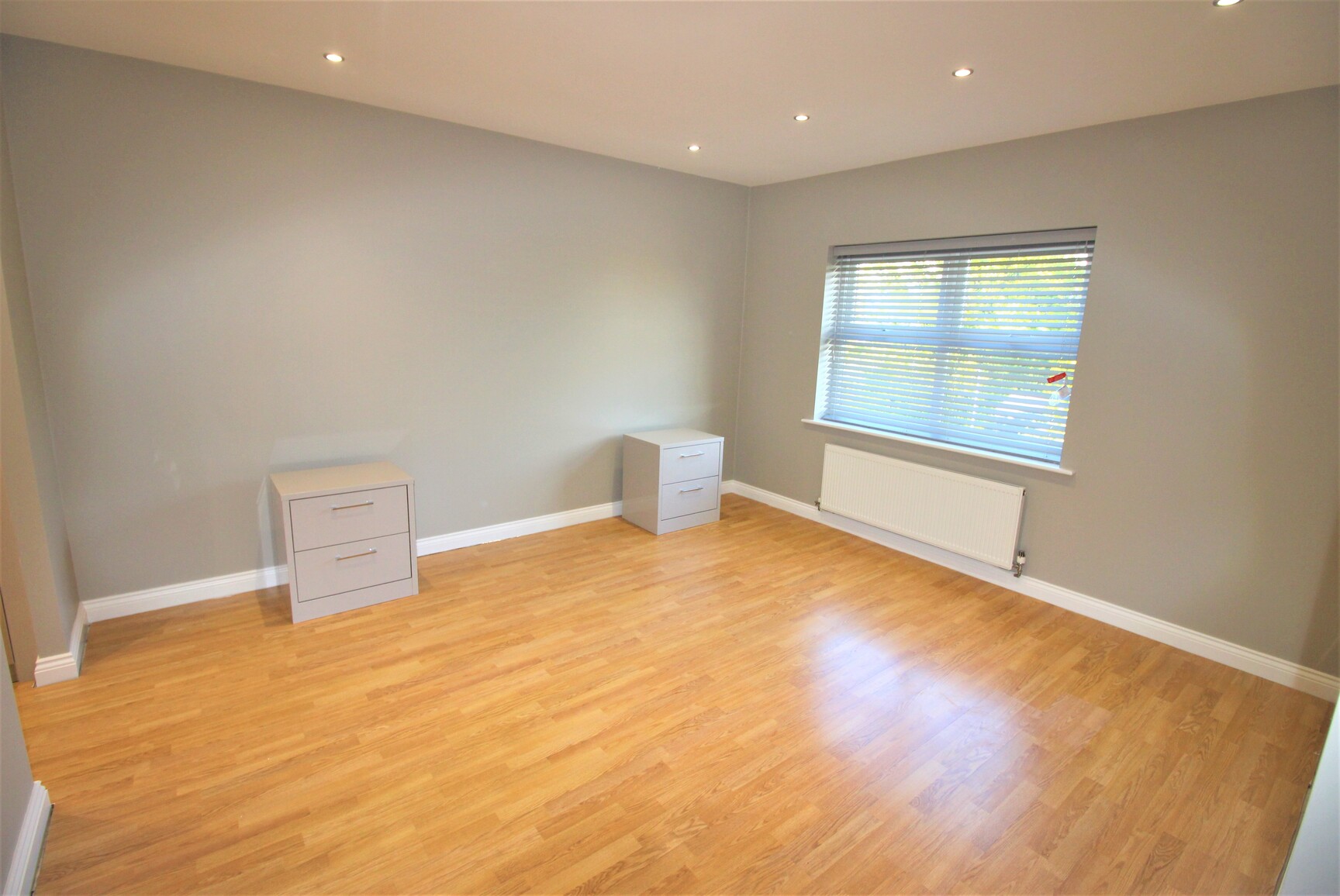 Image for property 33450