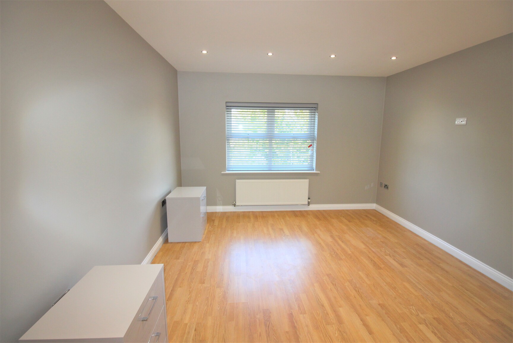 Image for property 33450