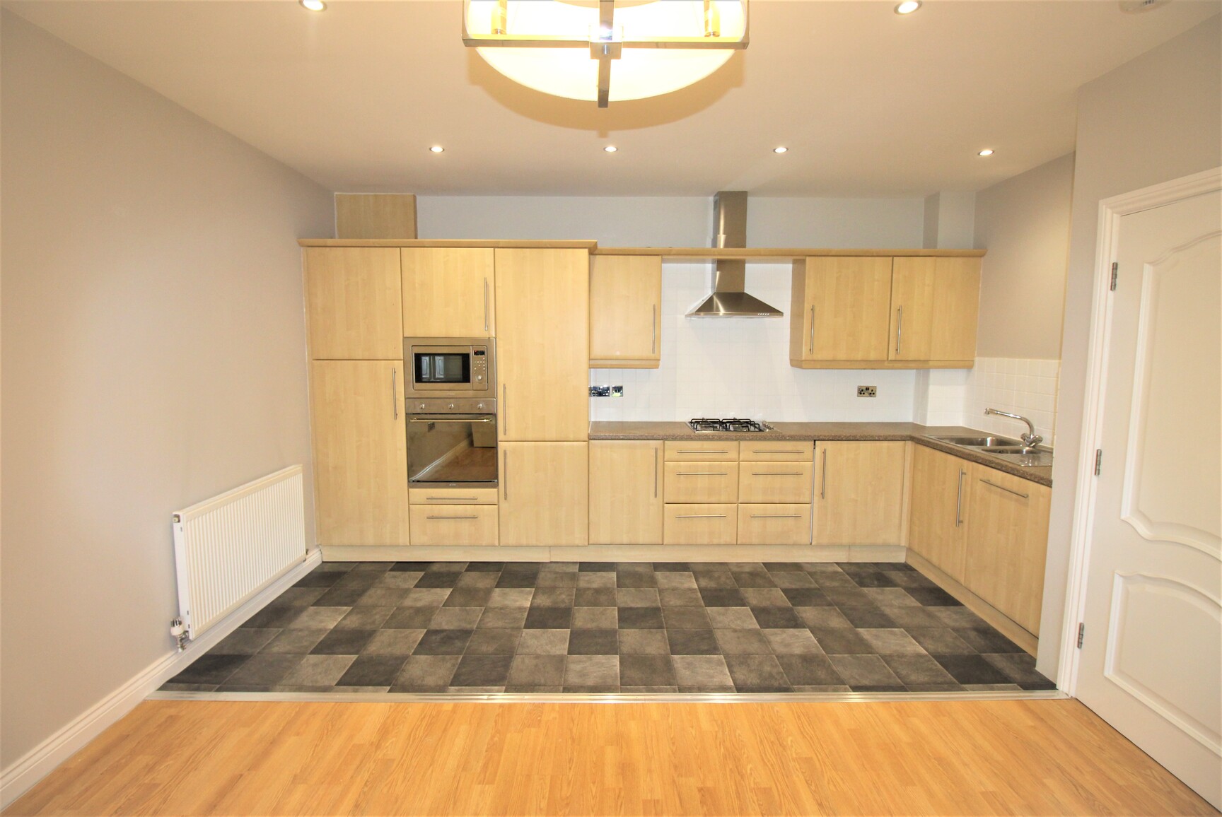 Image for property 33450