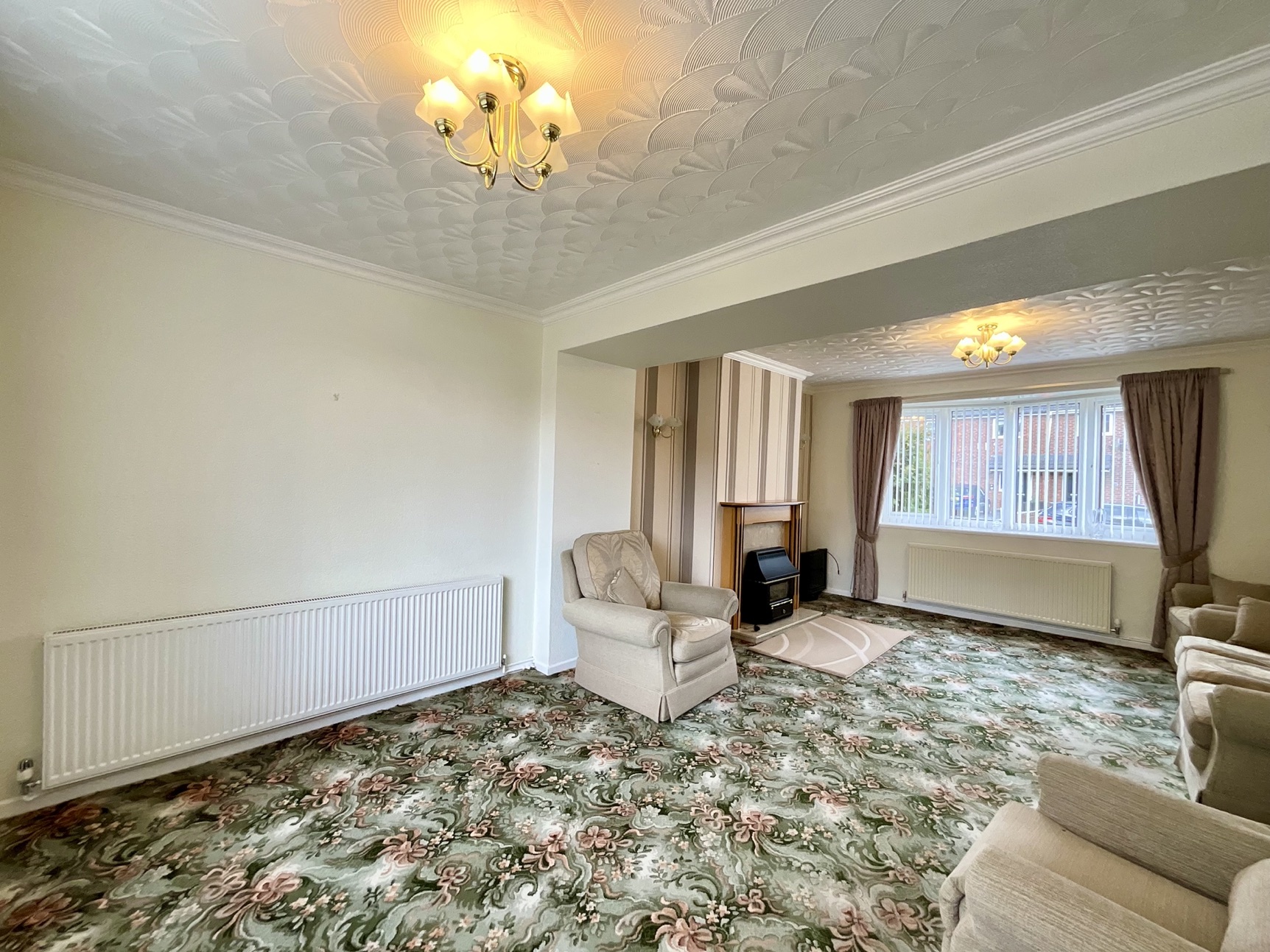 dining/lounge 