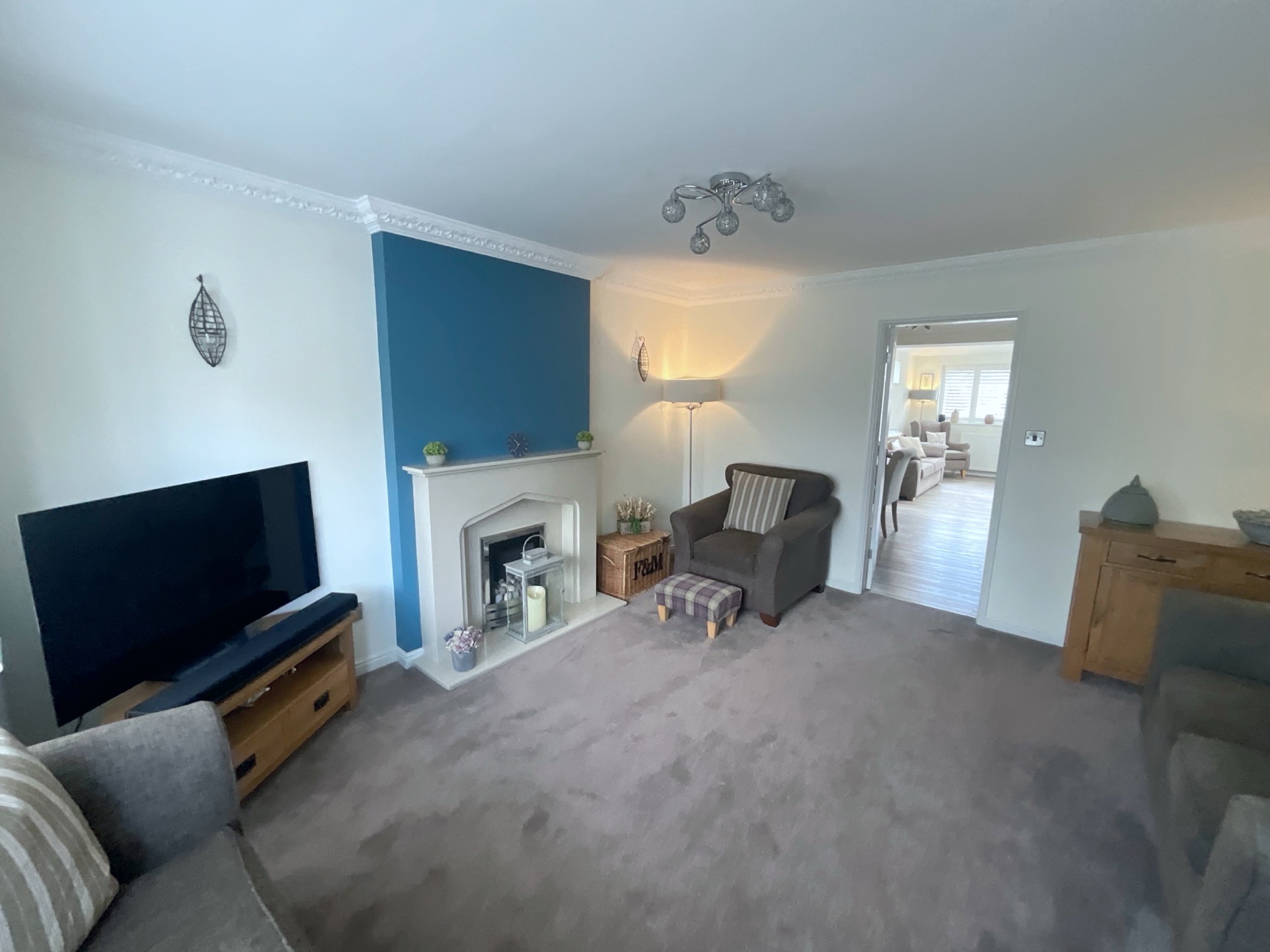 living room 