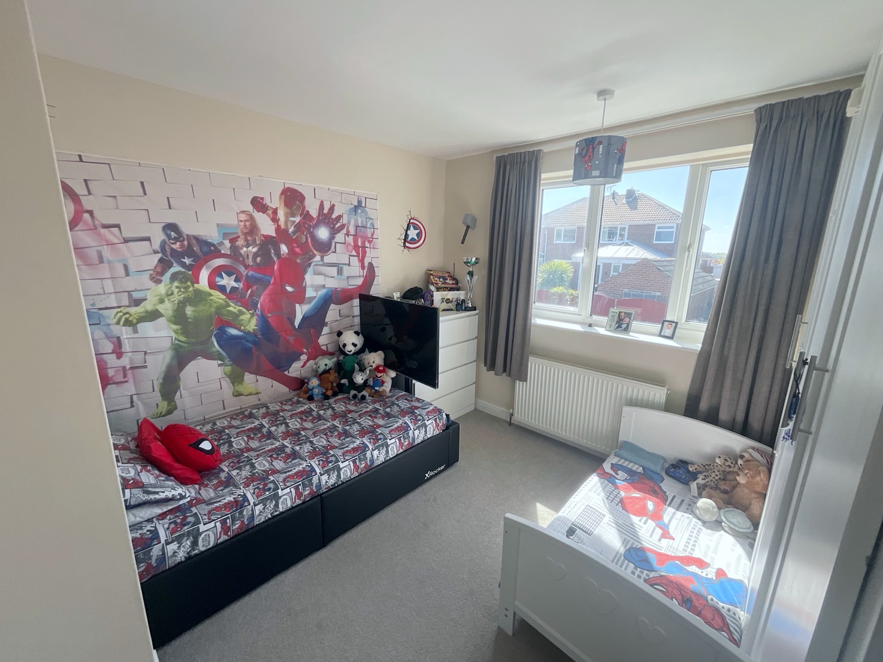 bedroom 