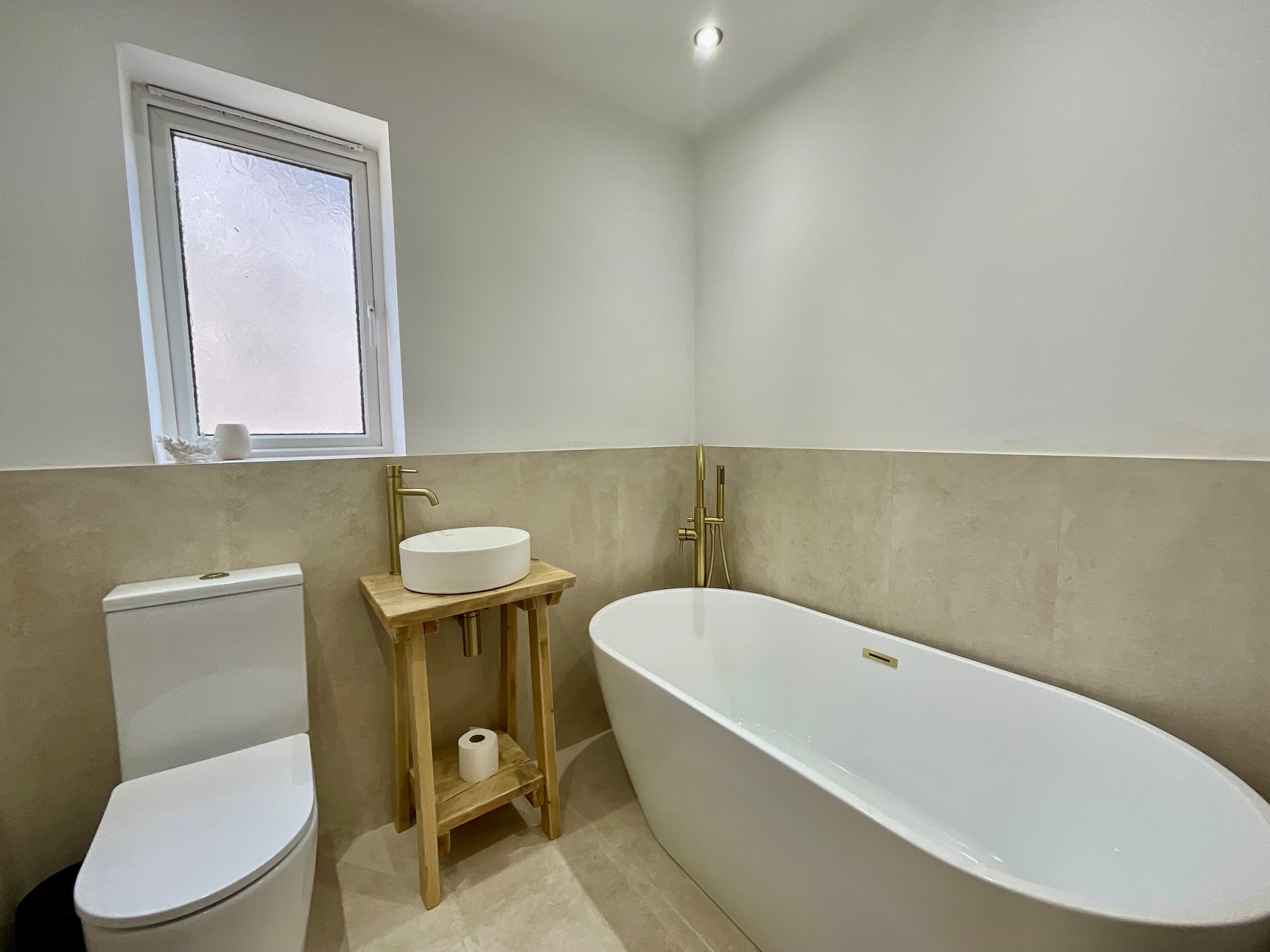 Family Bathroom 