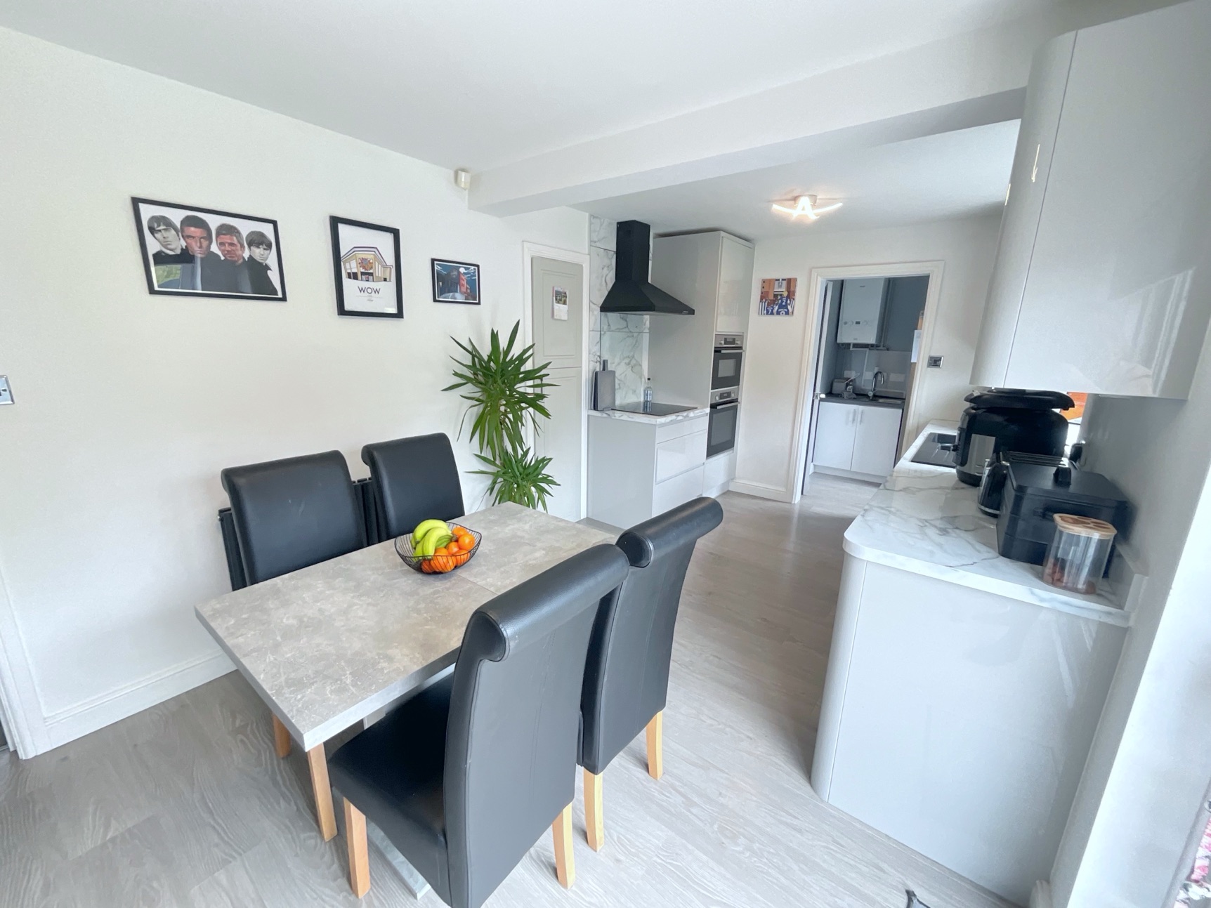 KITCHEN/DINER