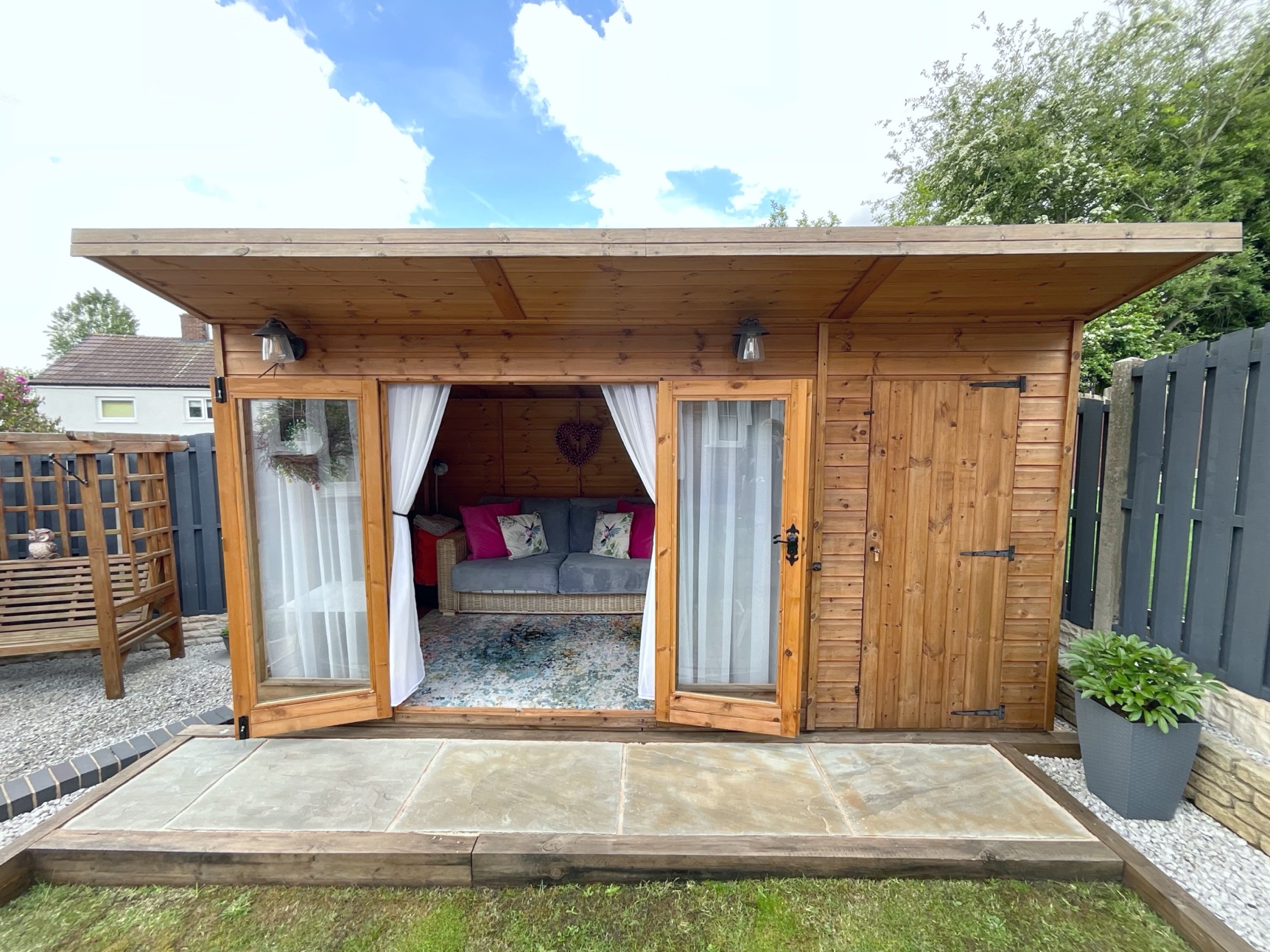 SUMMER HOUSE