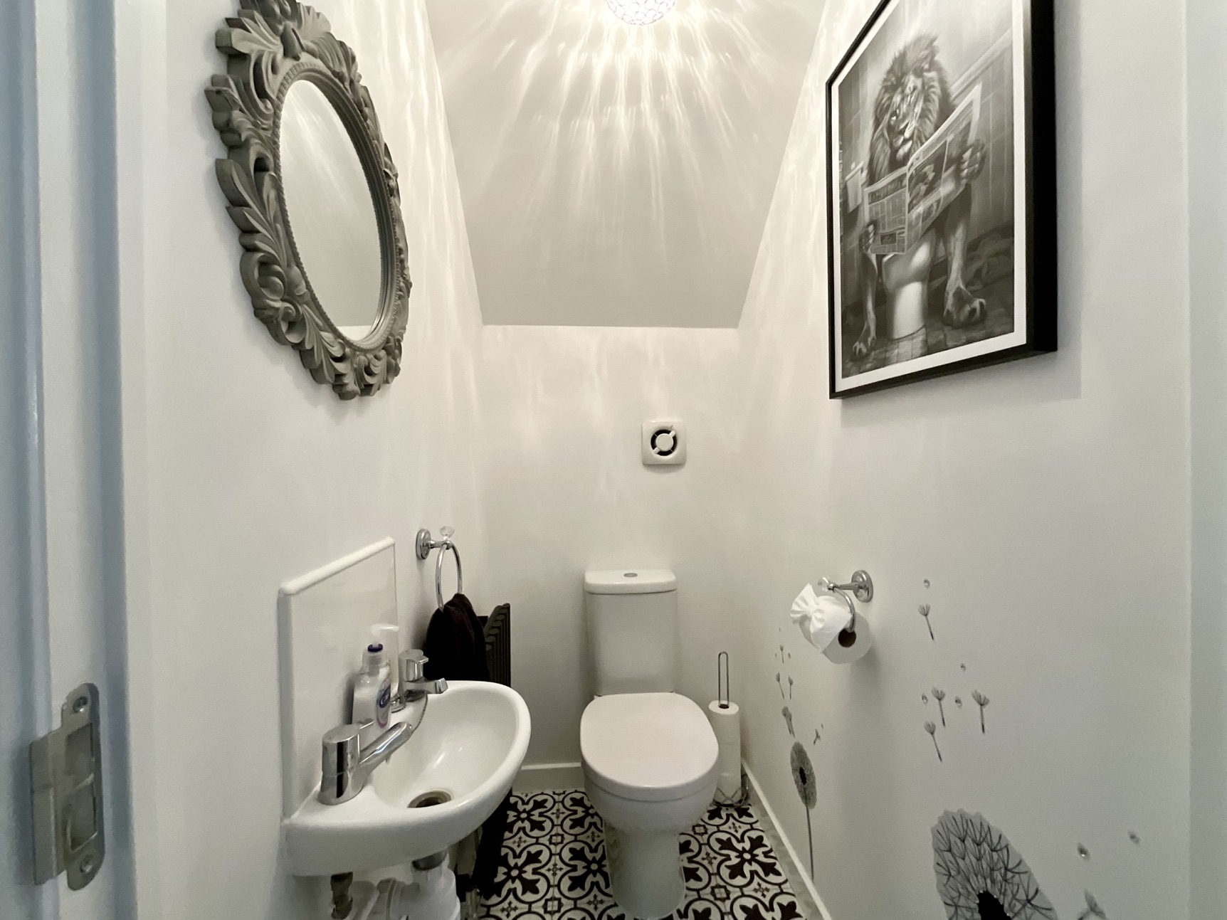 downstairs wc