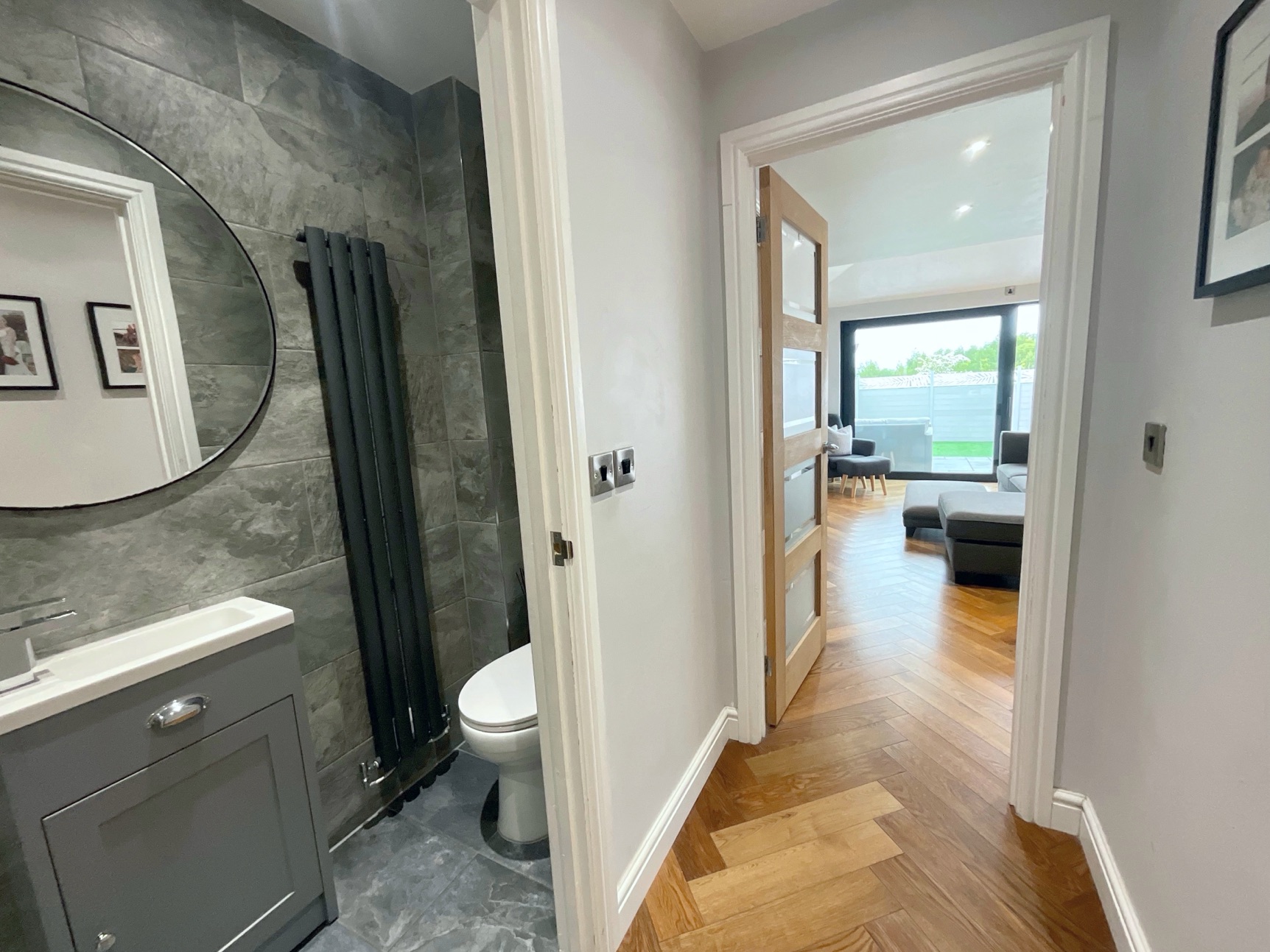 SHOWER ROOM 