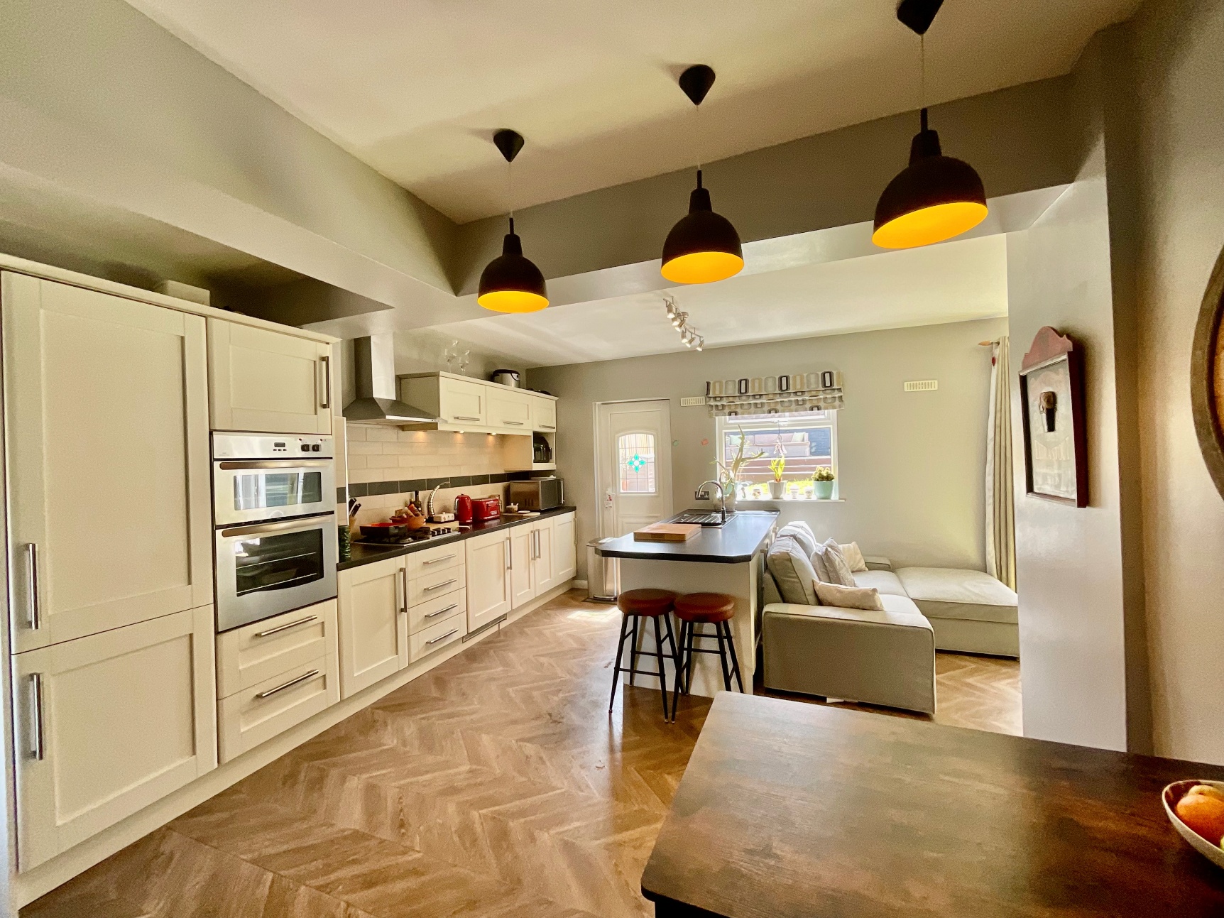 Kitchen Diner 