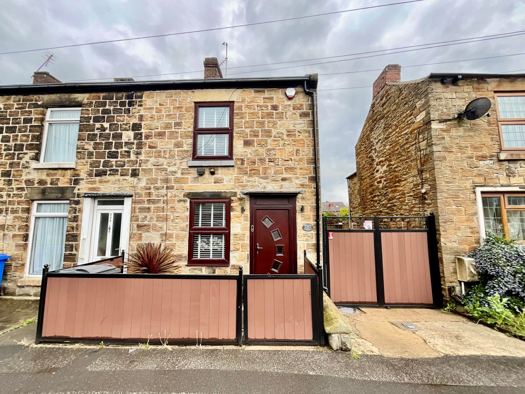 Image for property: 33594