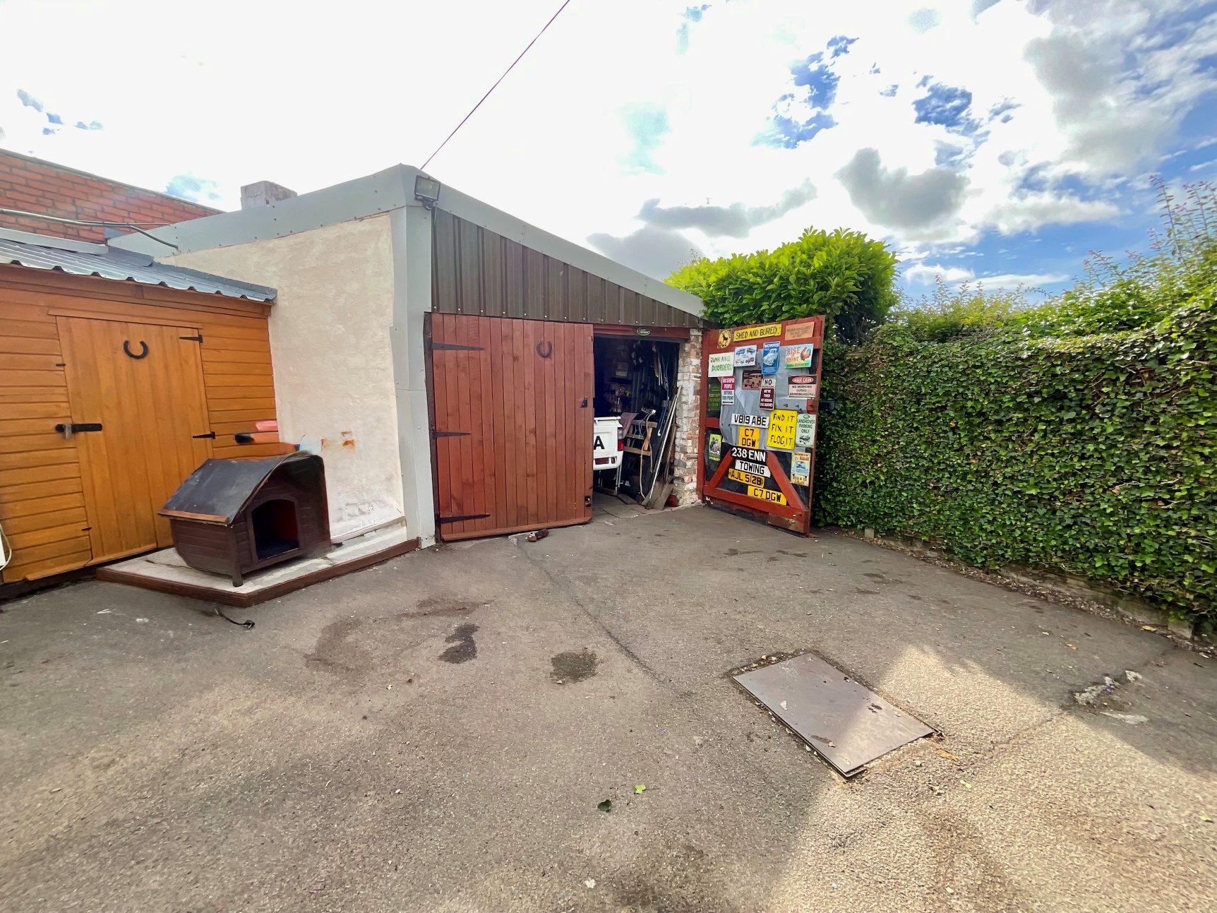 Garage 