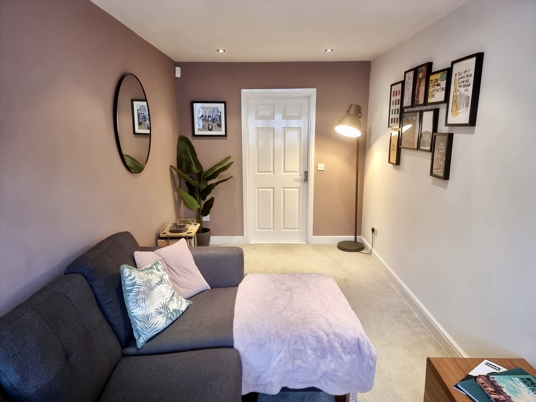 snug/sitting room