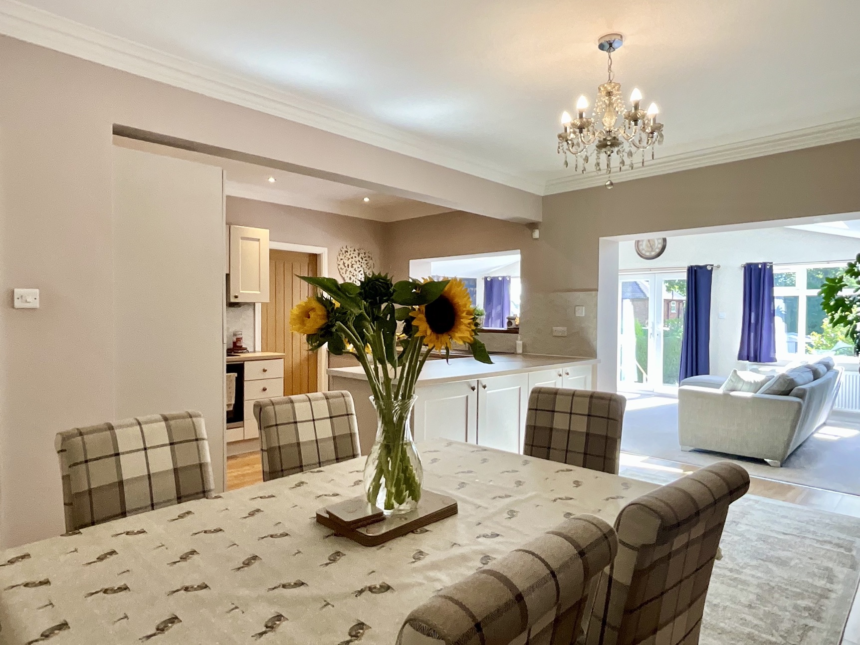 living/dining/kitchen space